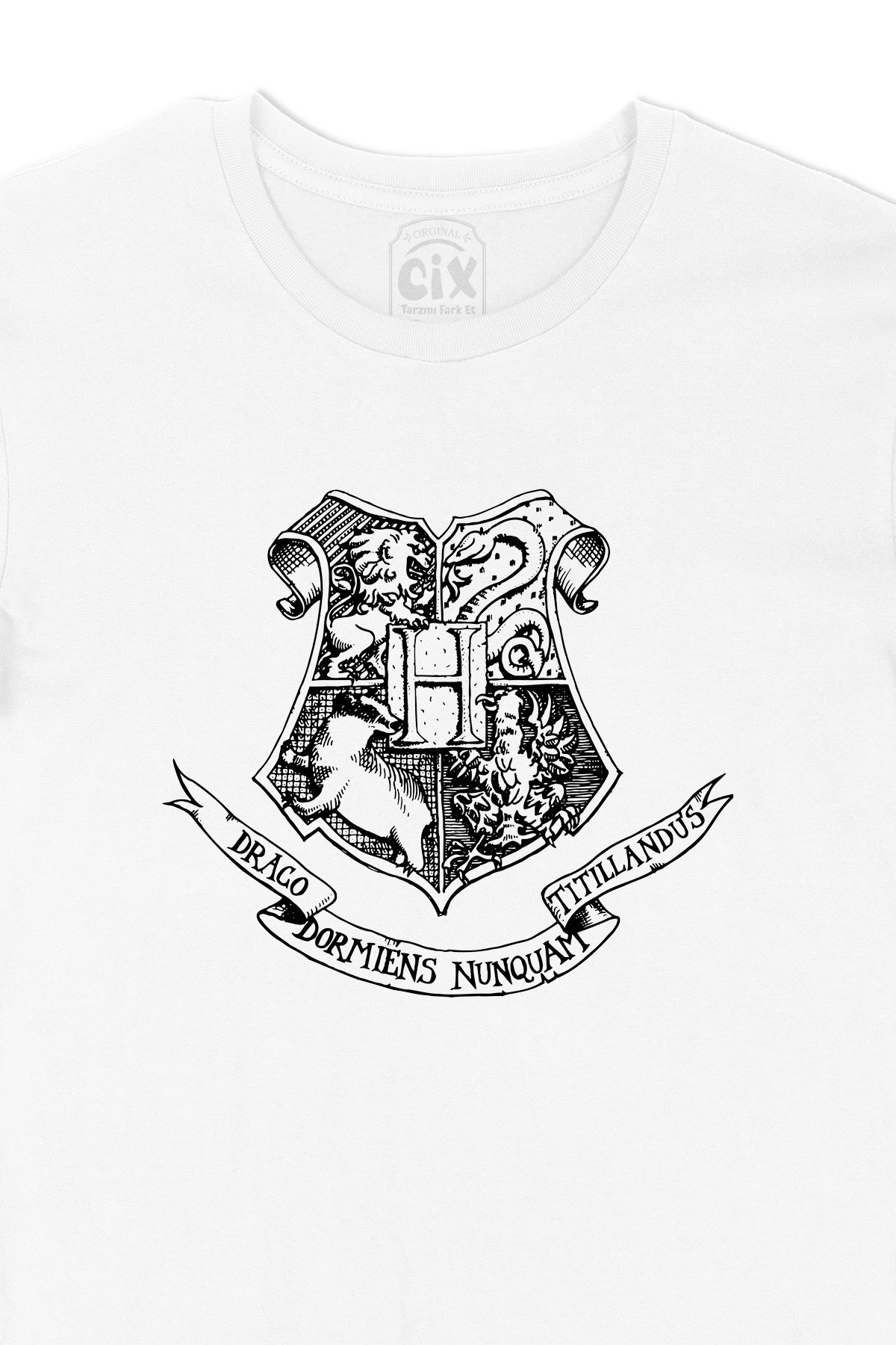 Hogwarts School Logolu Tişört