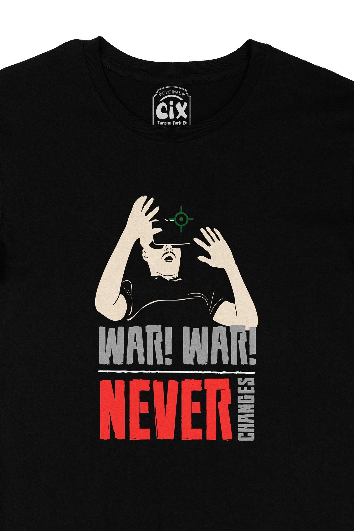 Kırmızı WarNever Changes Siyah Tişört