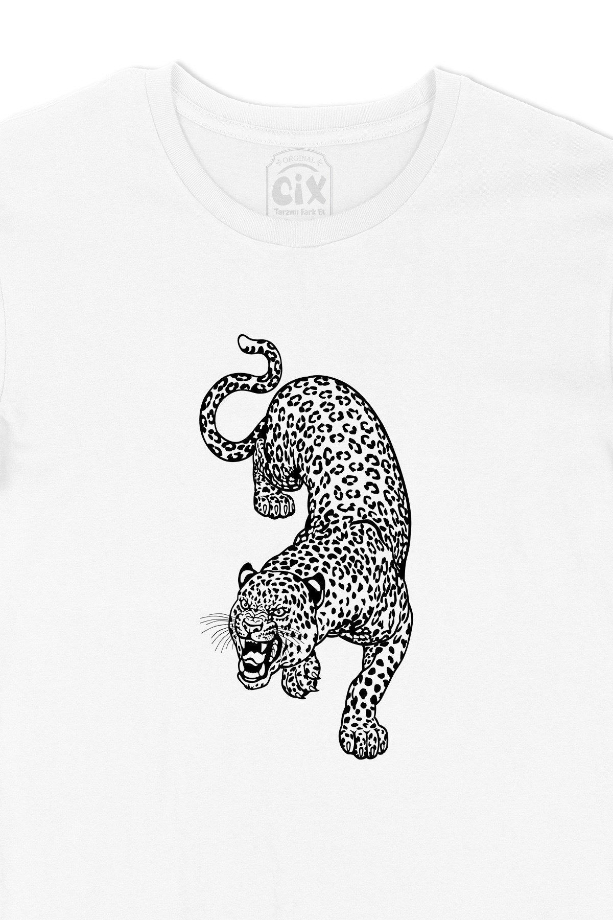 Leoparlı Tişört