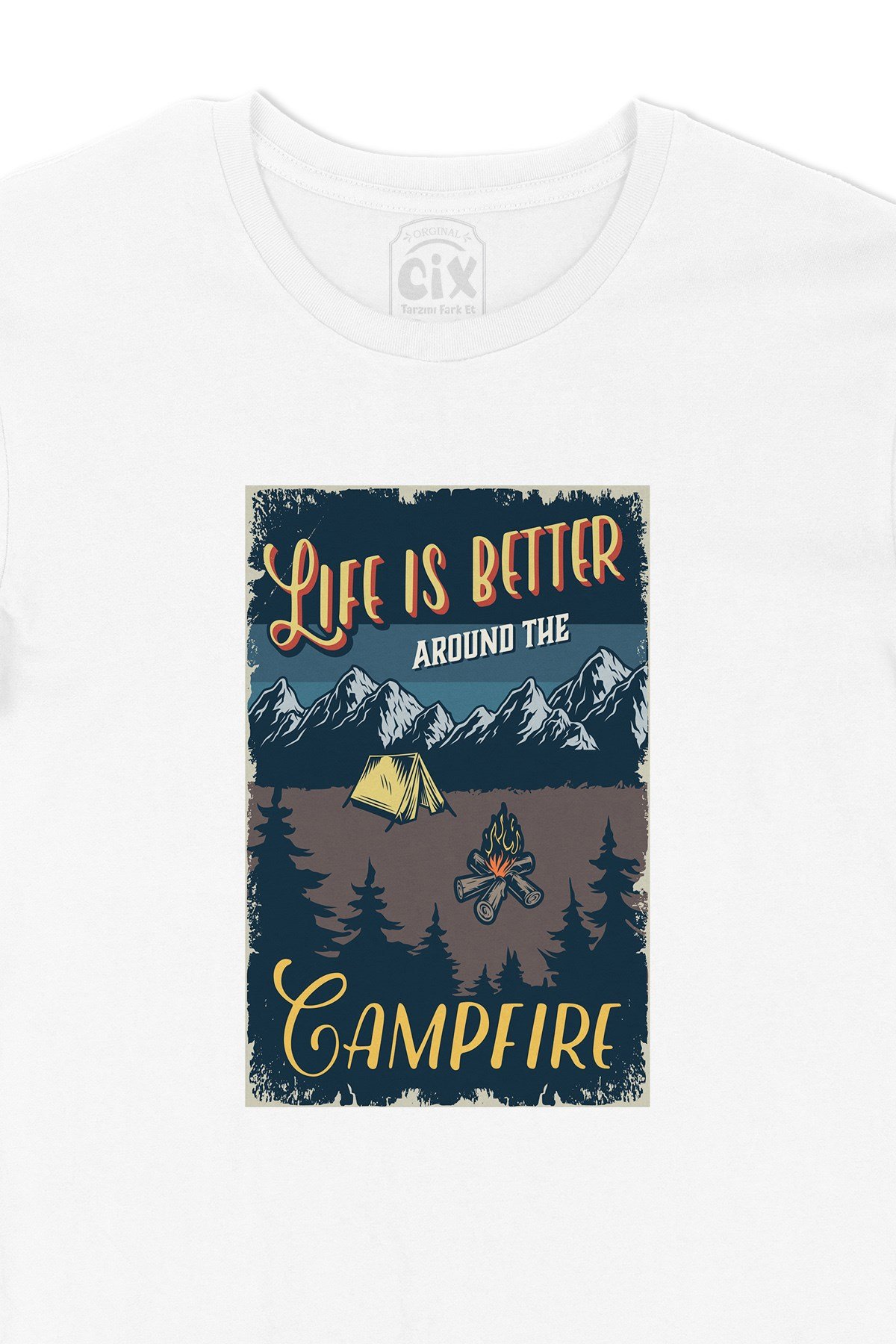 Life Is Better Tişört
