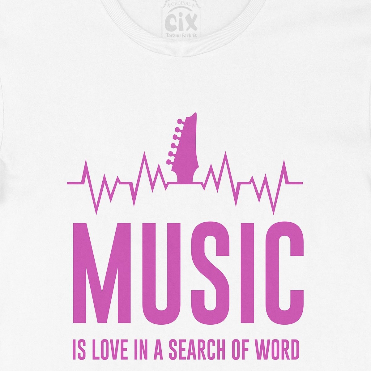 Music Is Love Tişört