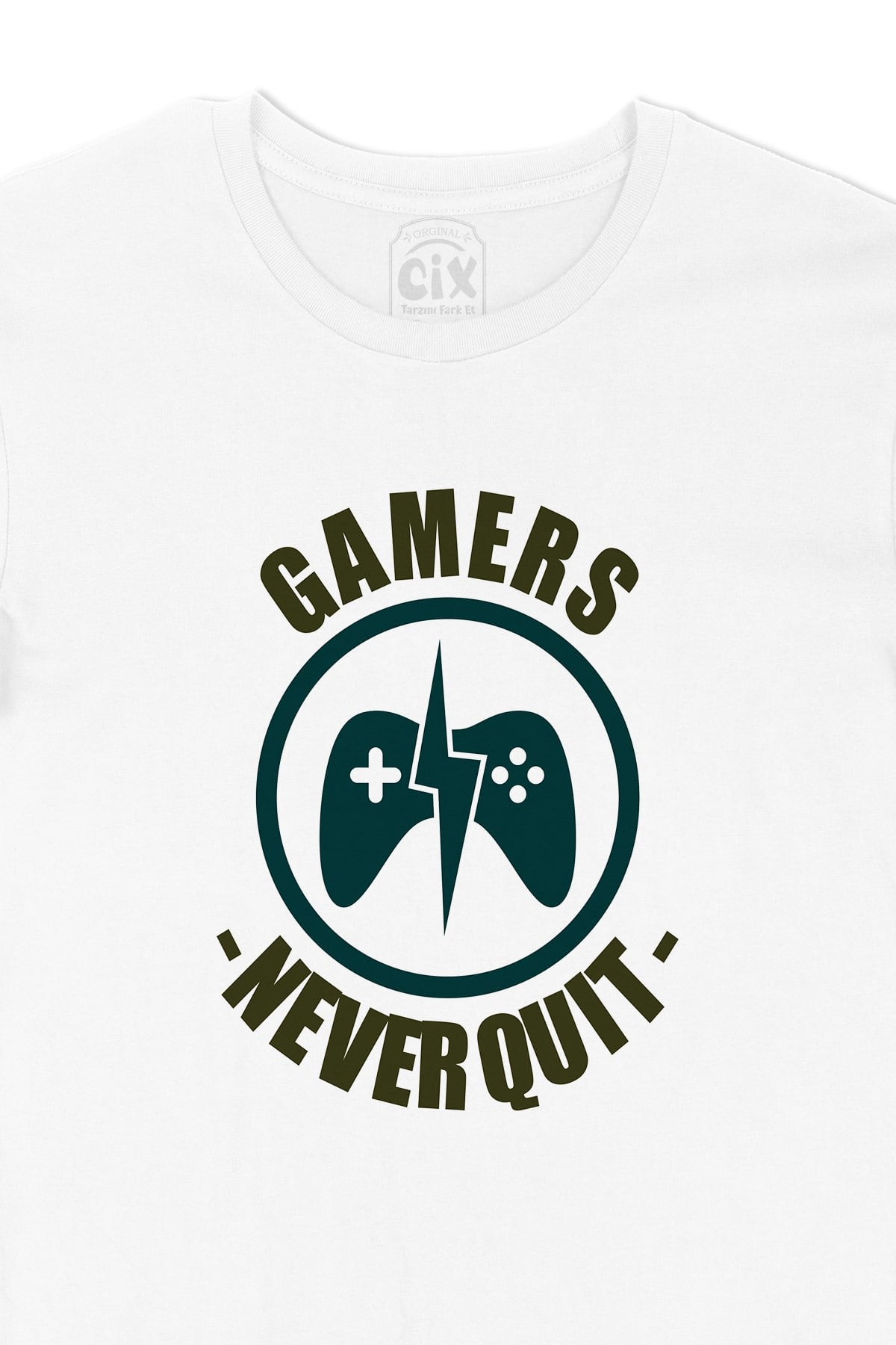 Yeşil Gamers Never Quit Tişört