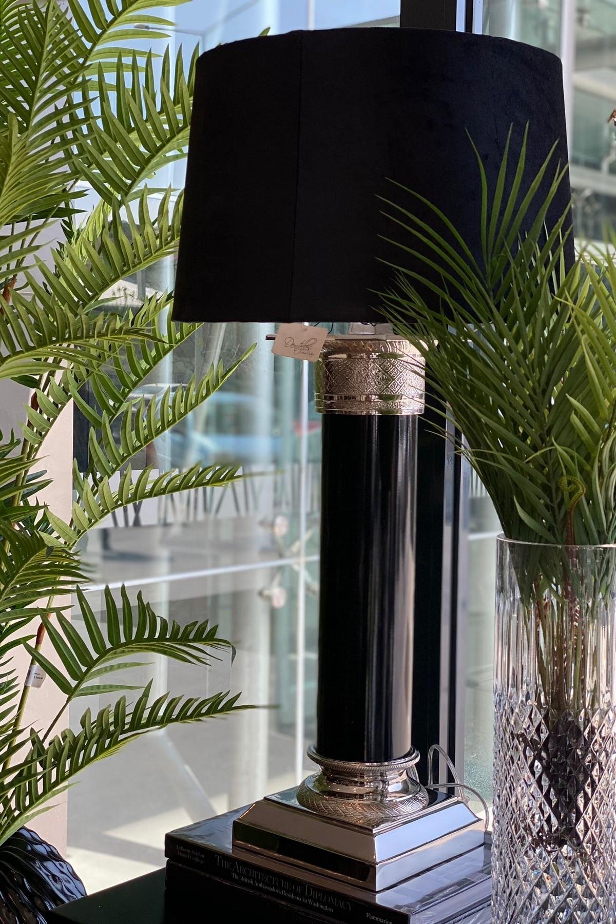 Siyah Gümüş Şapkalı Masa Lambası