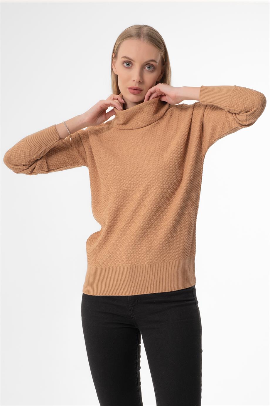 DEGAJE YAKA T KOL KARAMEL BASİC BAYAN KAZAK 