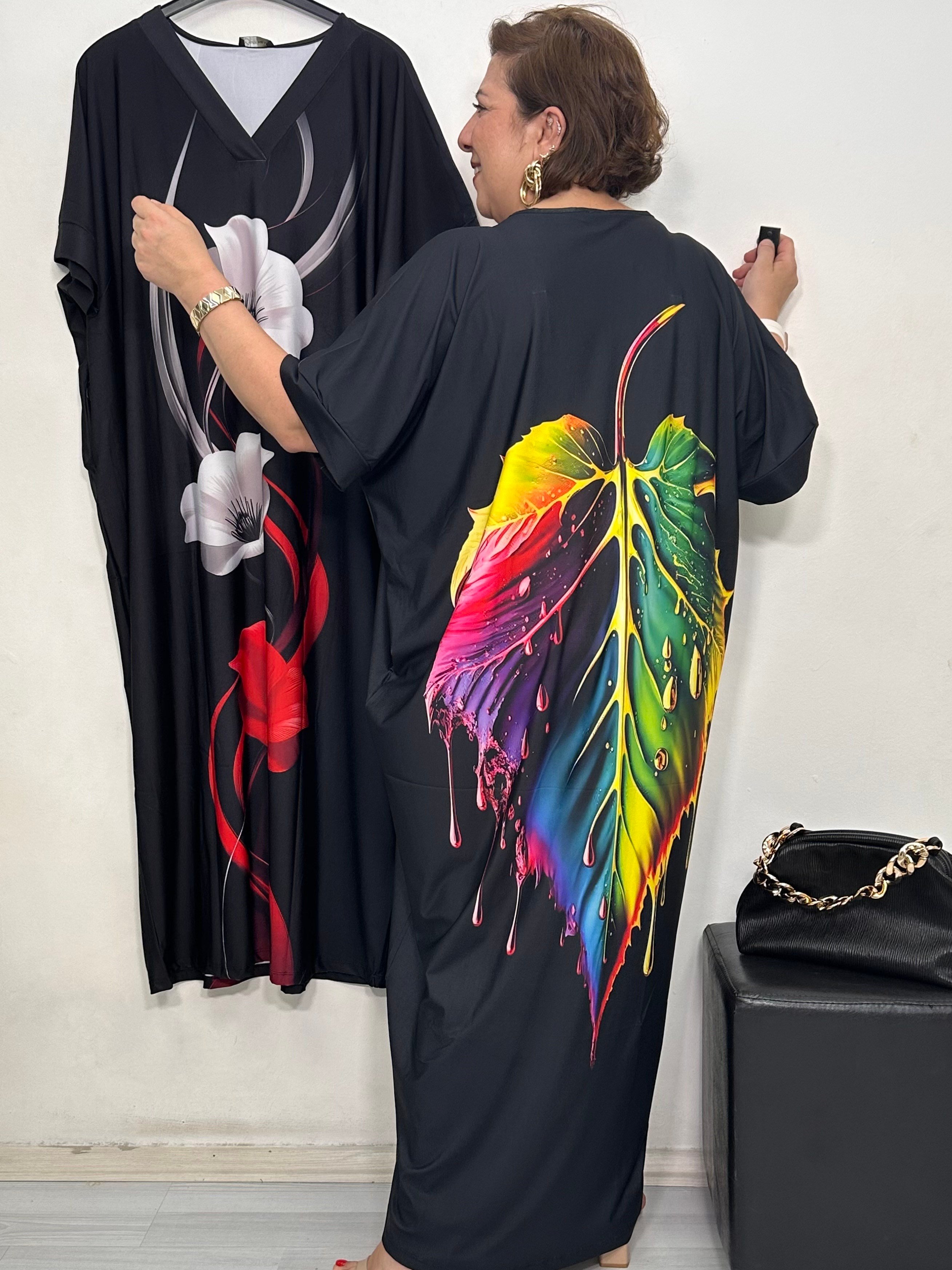 Picasso V Yaka Elbise Tuval