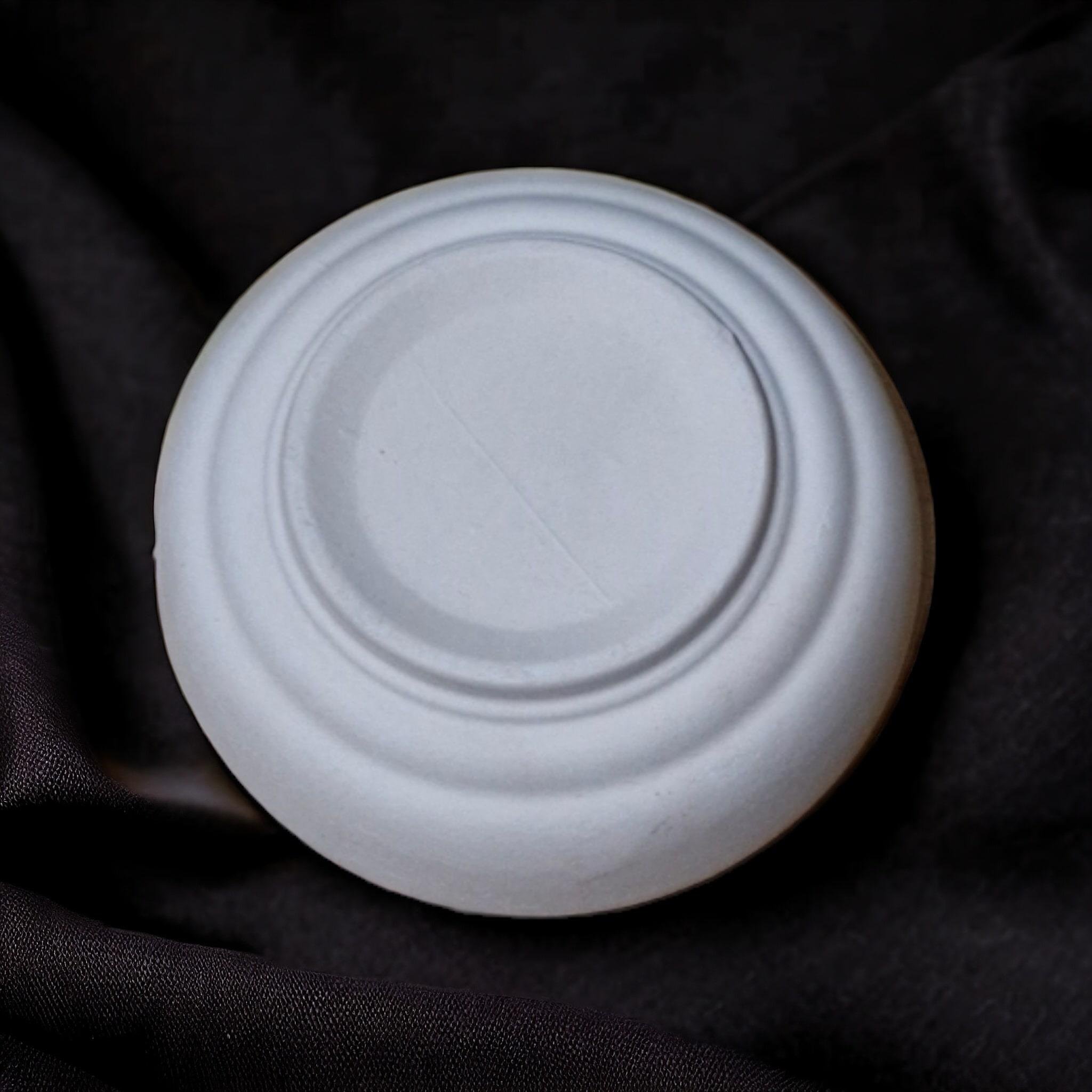 TrenducuzlukDik Kenarlı Step Tabak Seramik Bisküvi 7 cmKütahyaseramikDik Kenarlı Step Tabak Seramik Bisküvi 7 cm