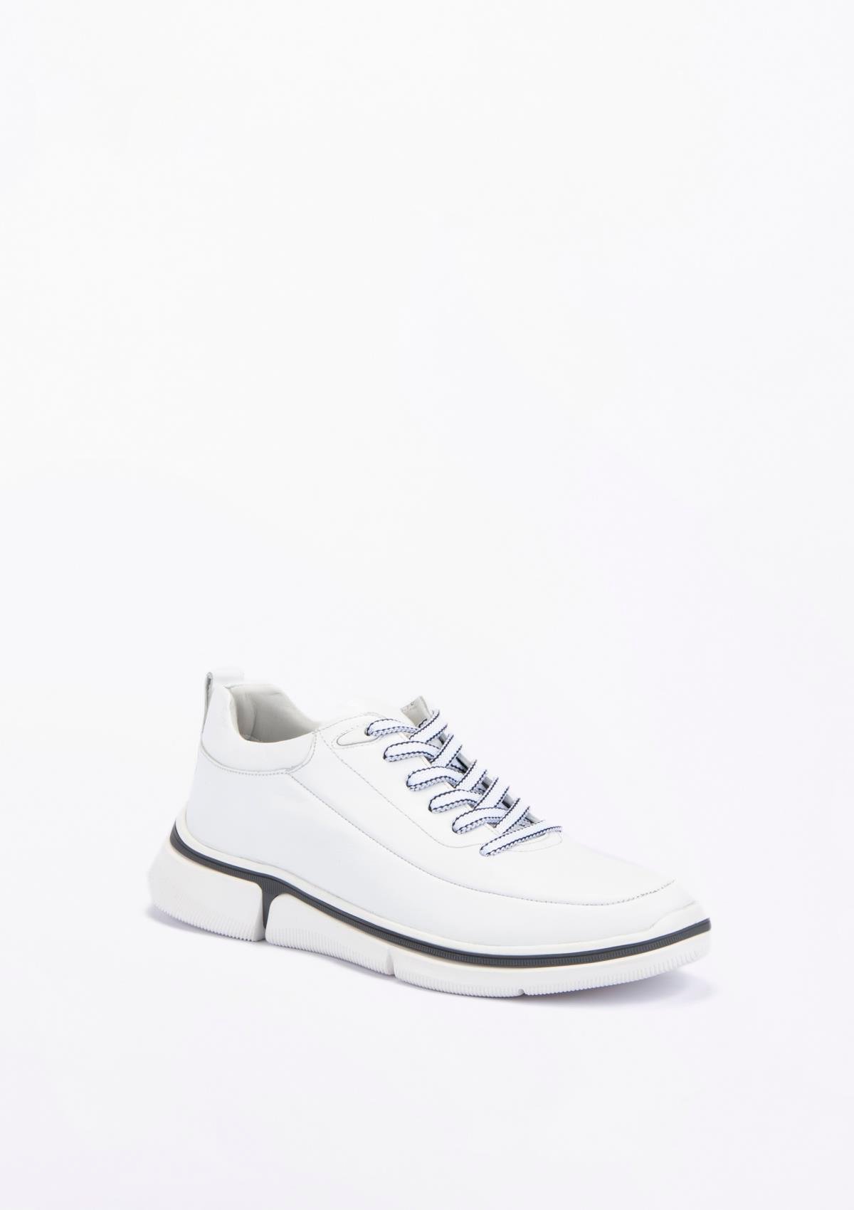 Uygun fiyatlı Erkek modeli Yeşil Kundura O12 152-21115 Erkek Beyaz Deri Ayakkabı