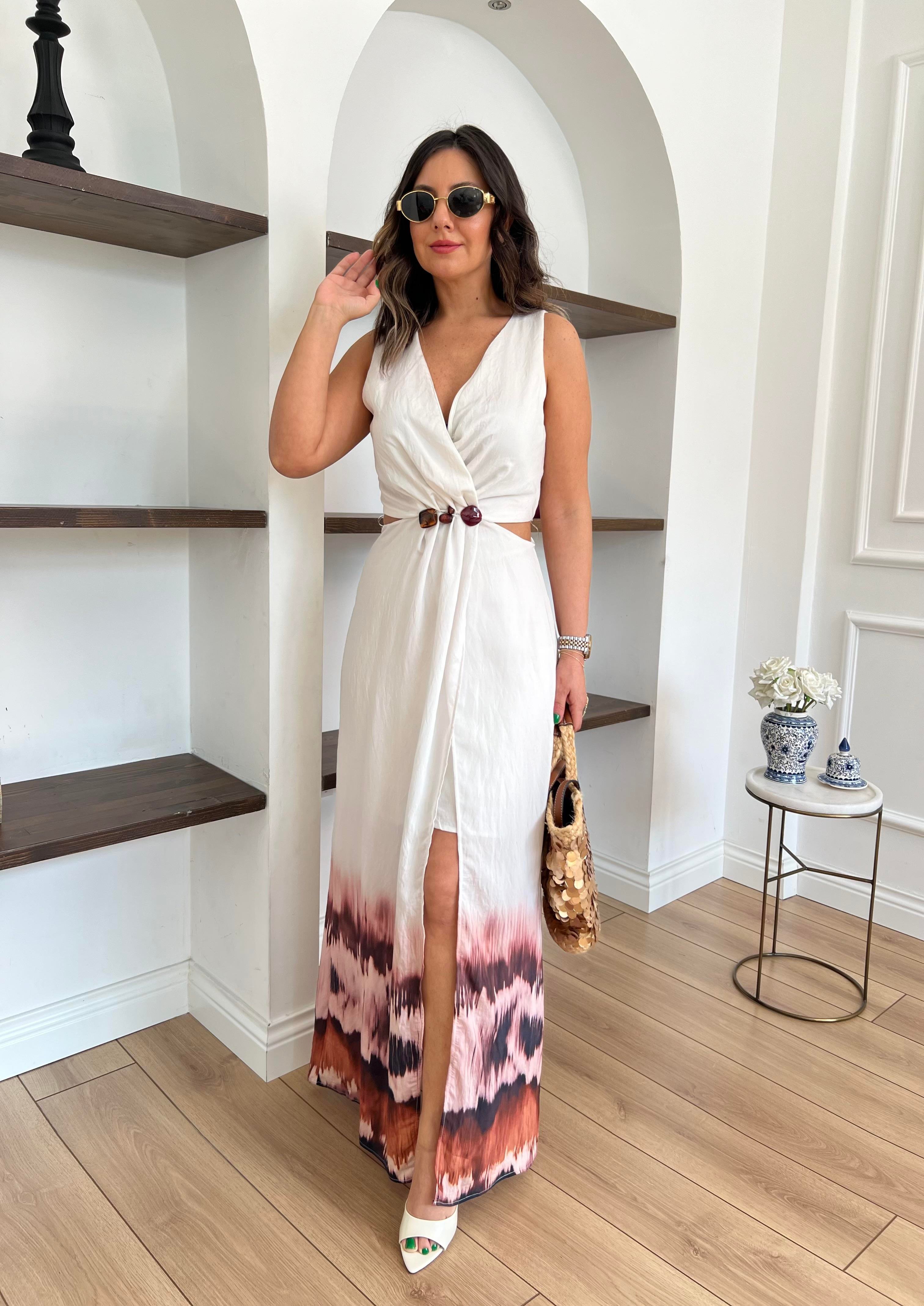 Bel Dekolteli Batik Desenli Ekru Elbise