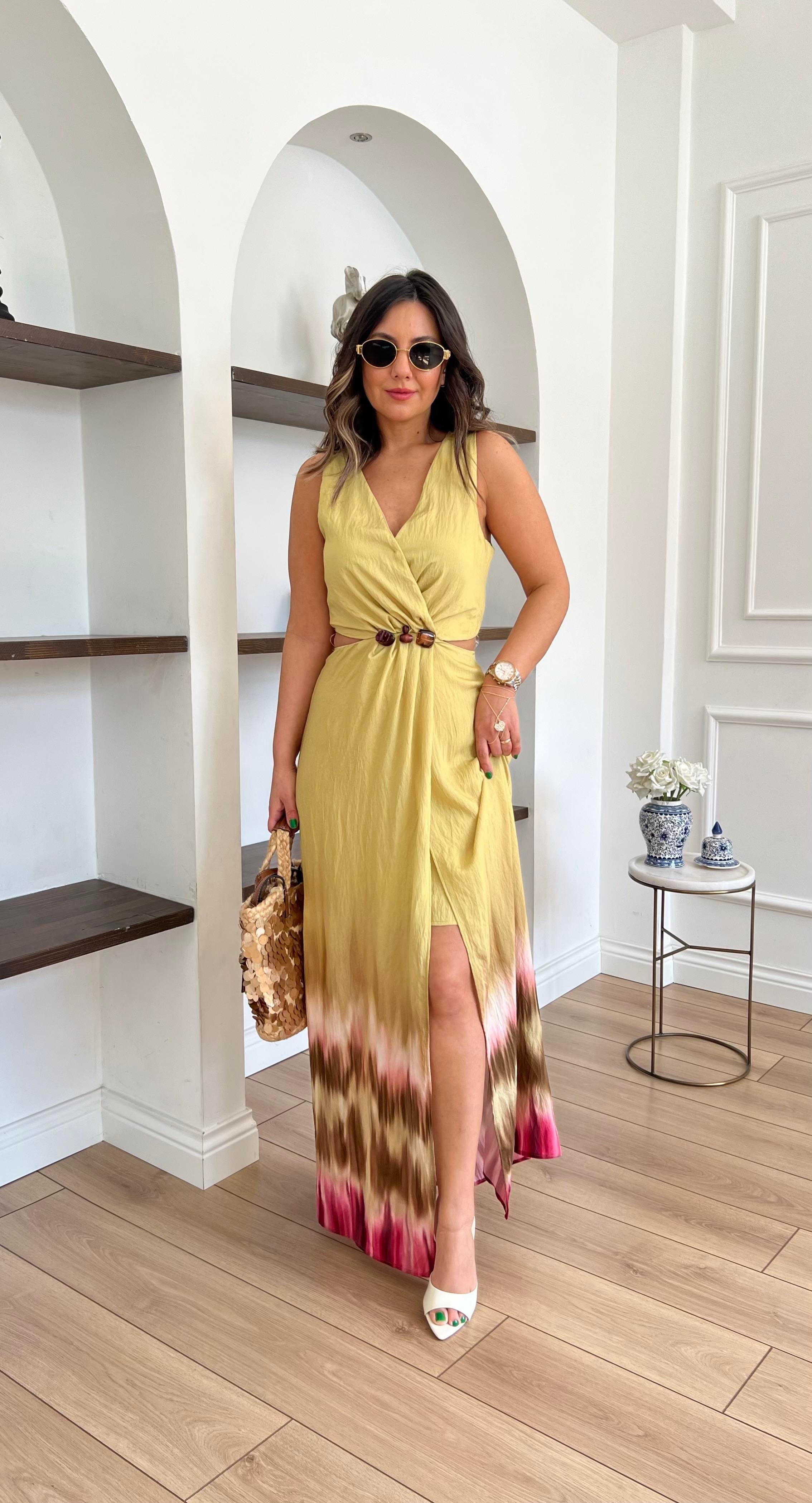 Bel Dekolteli Batik Desenli Yeşil Elbise