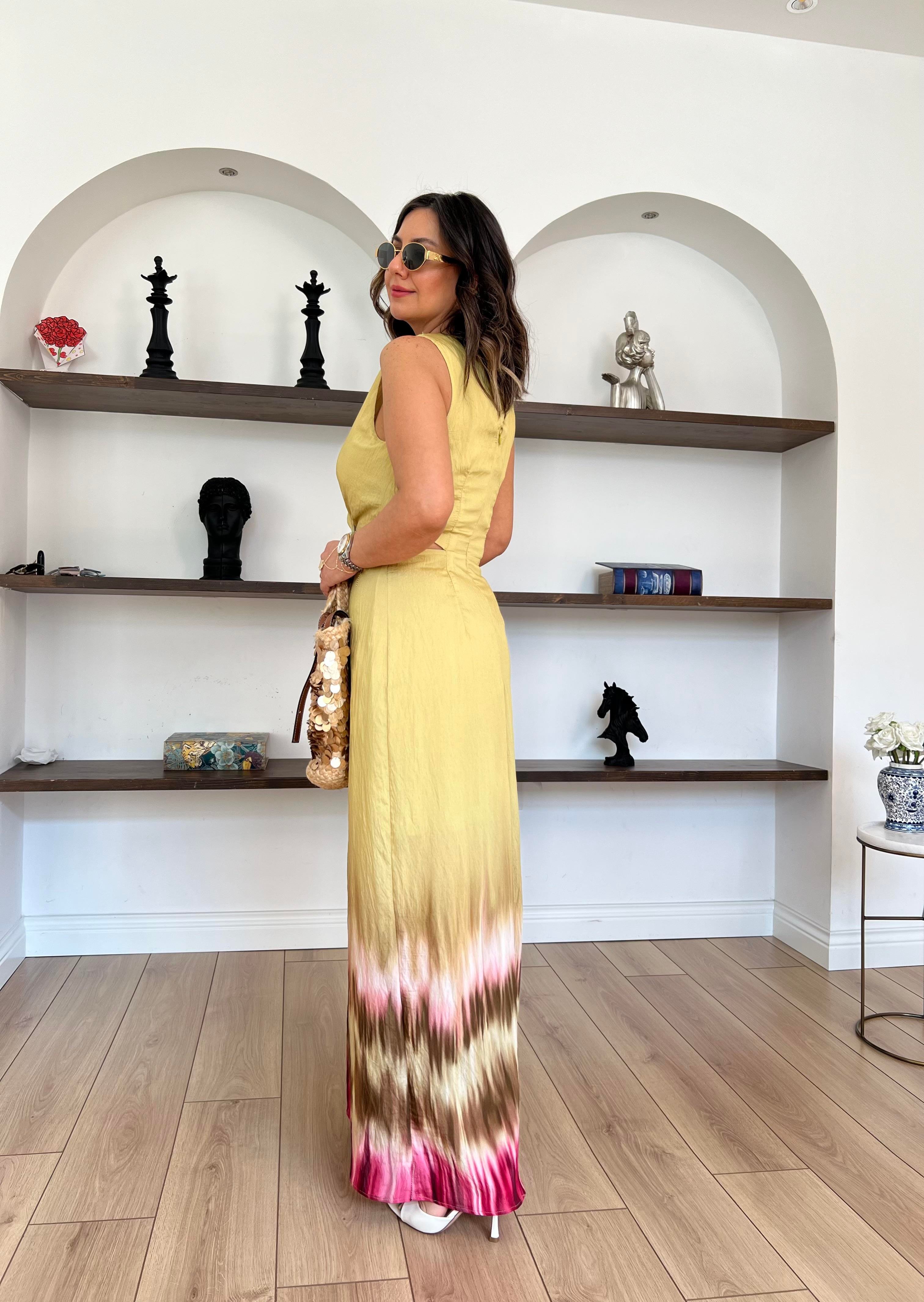 Bel Dekolteli Batik Desenli Yeşil Elbise