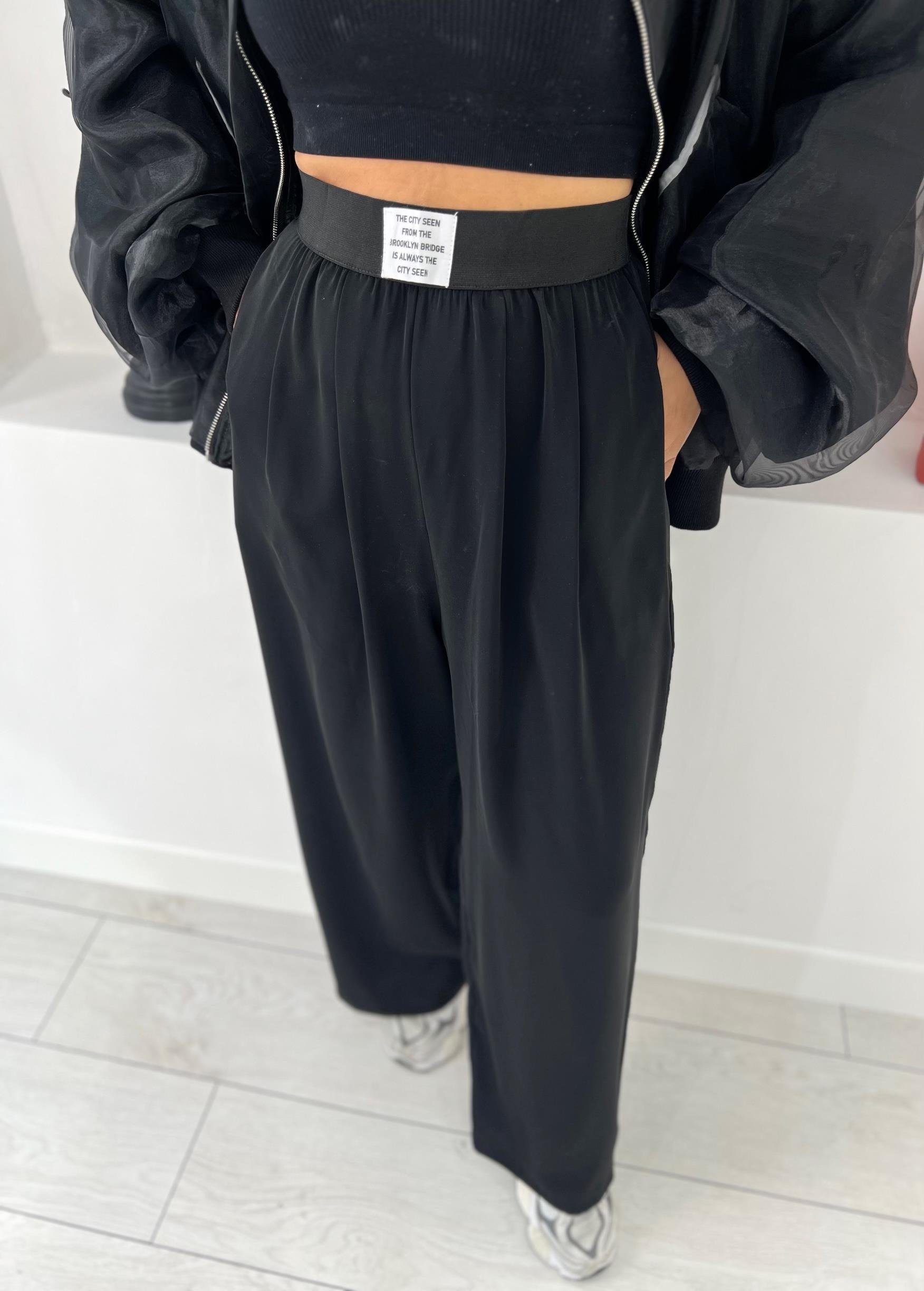 Beli Lastikli Siyah Pantolon