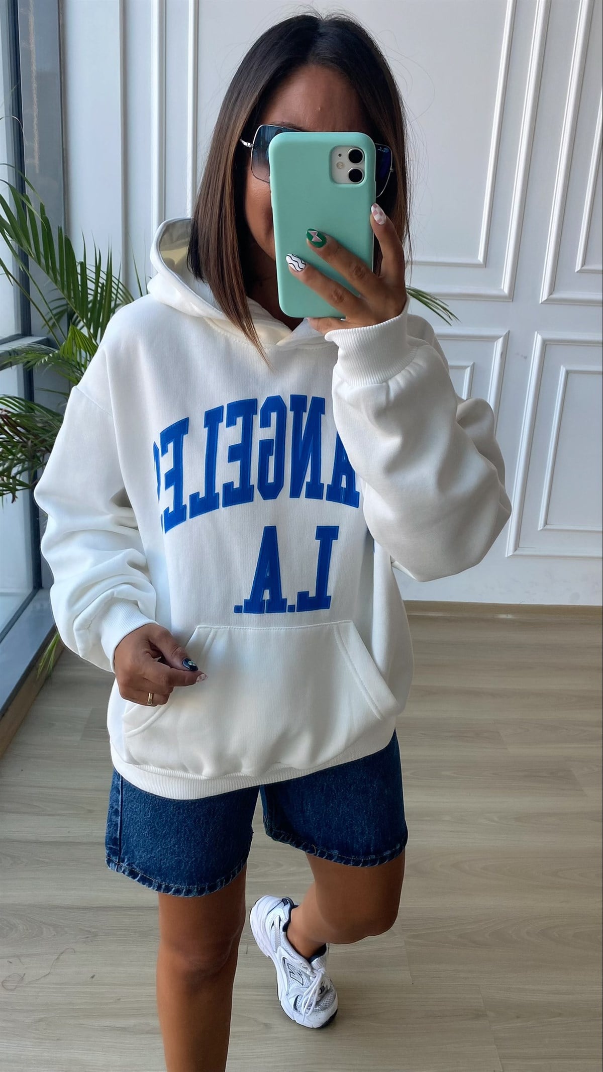 Beyaz Los Angeles İşlemeli Kapşonlu  Sweat