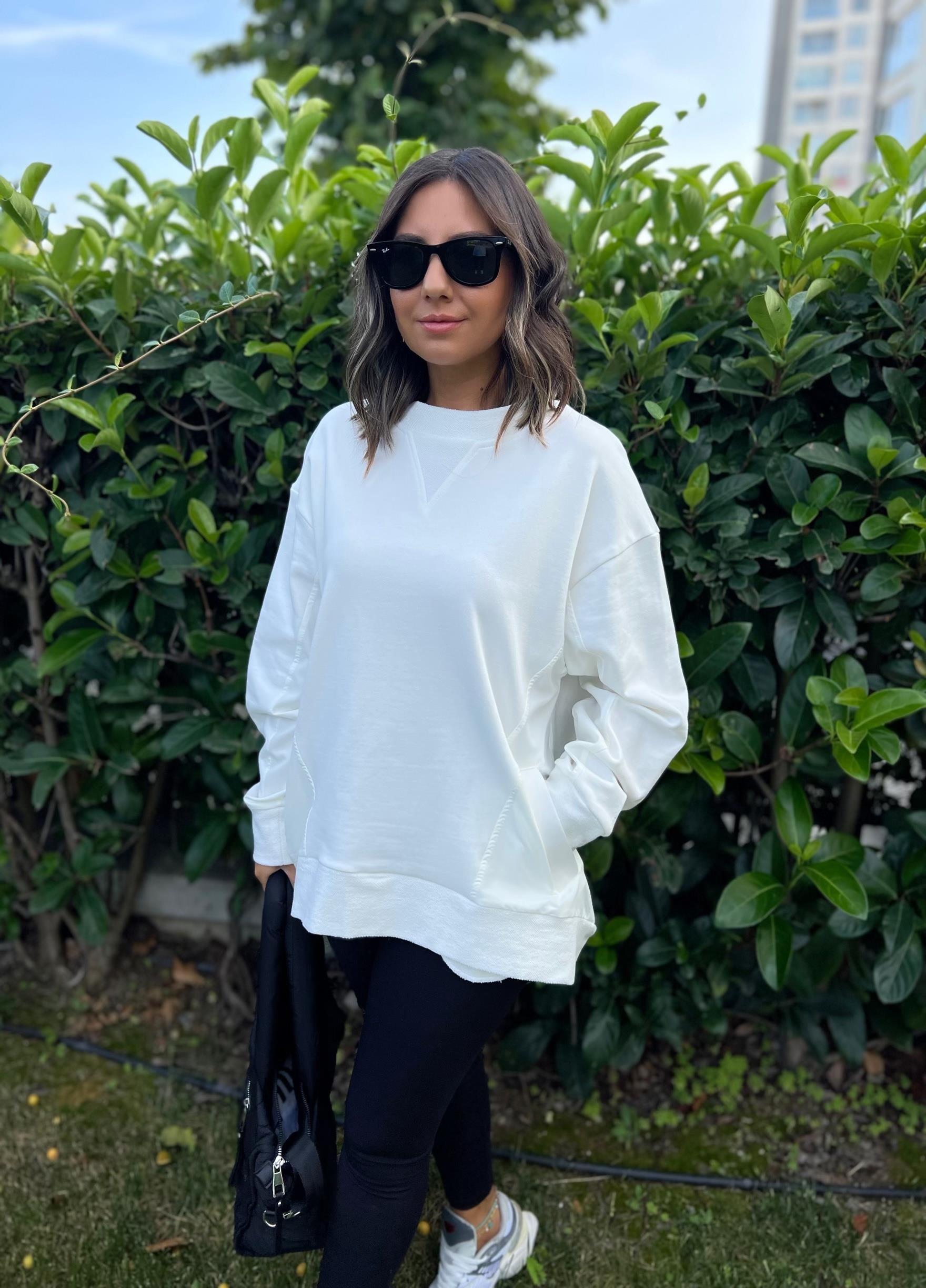 Beyaz Yanları Cepli Sweatshirt