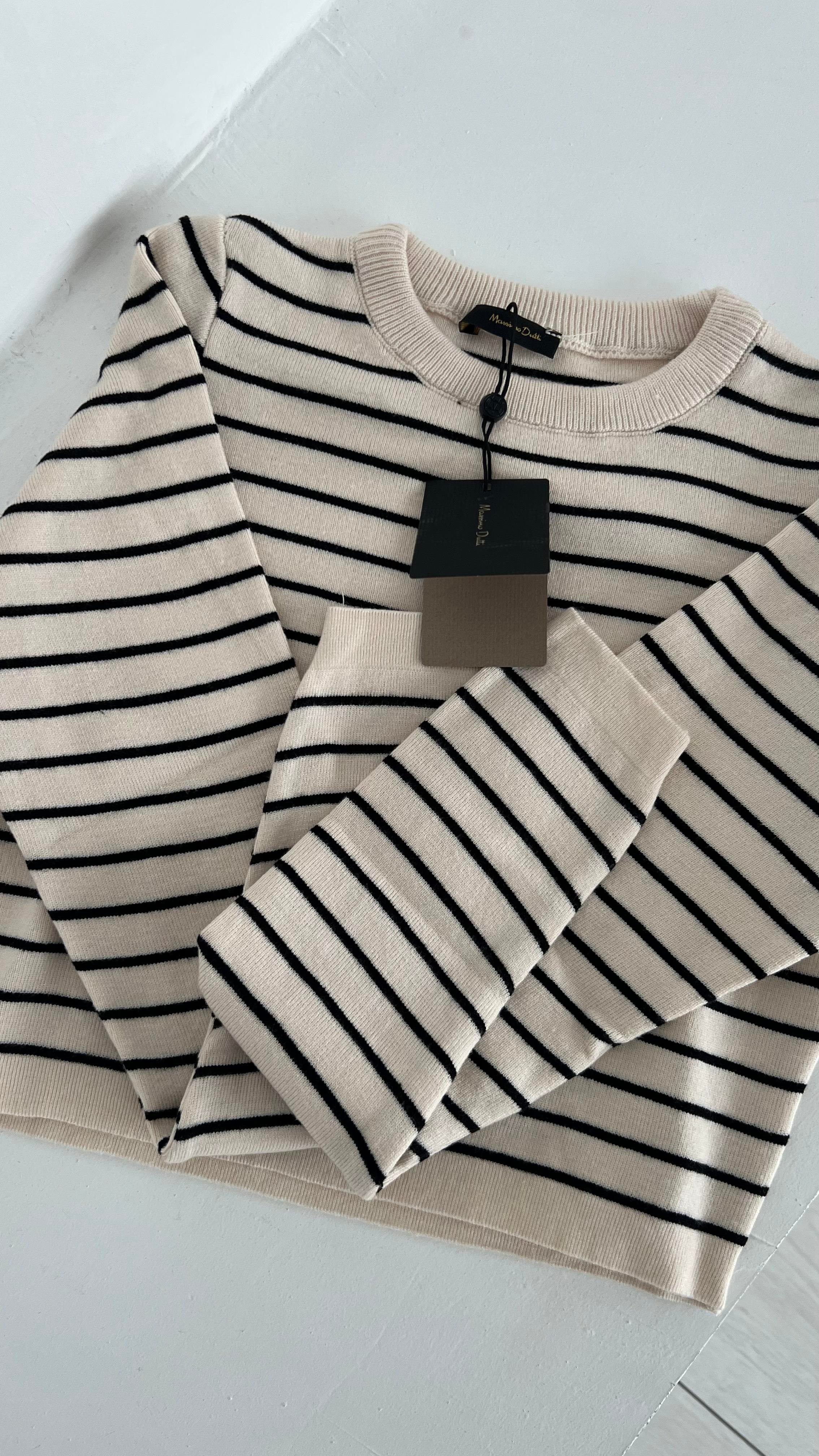 Bisiklet Yaka Çizgili Crop Triko Kazak