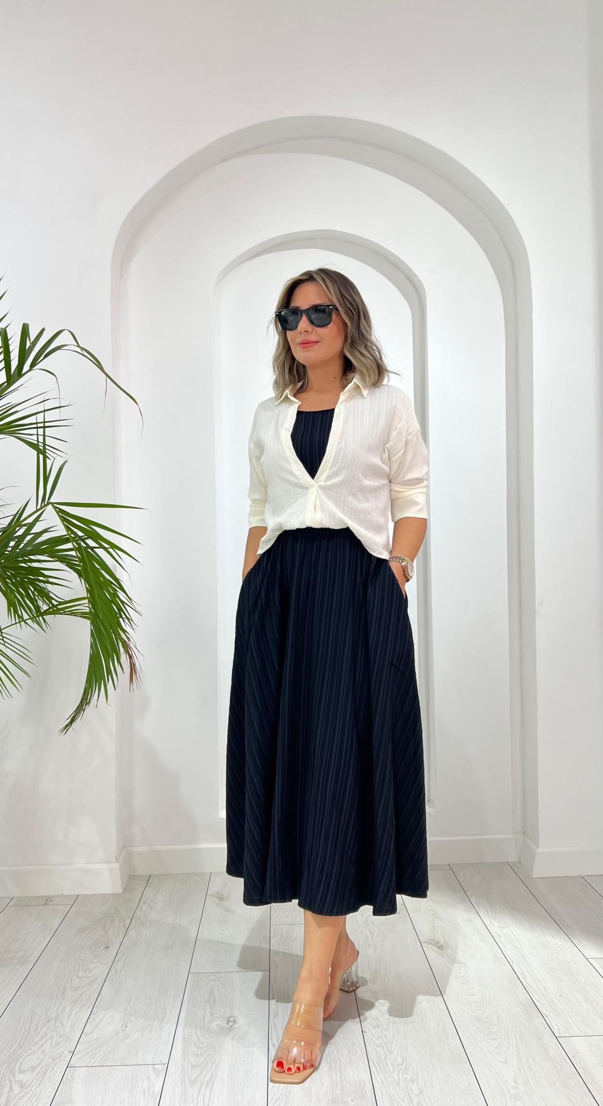 Bluz Detaylı Siyah Elbise