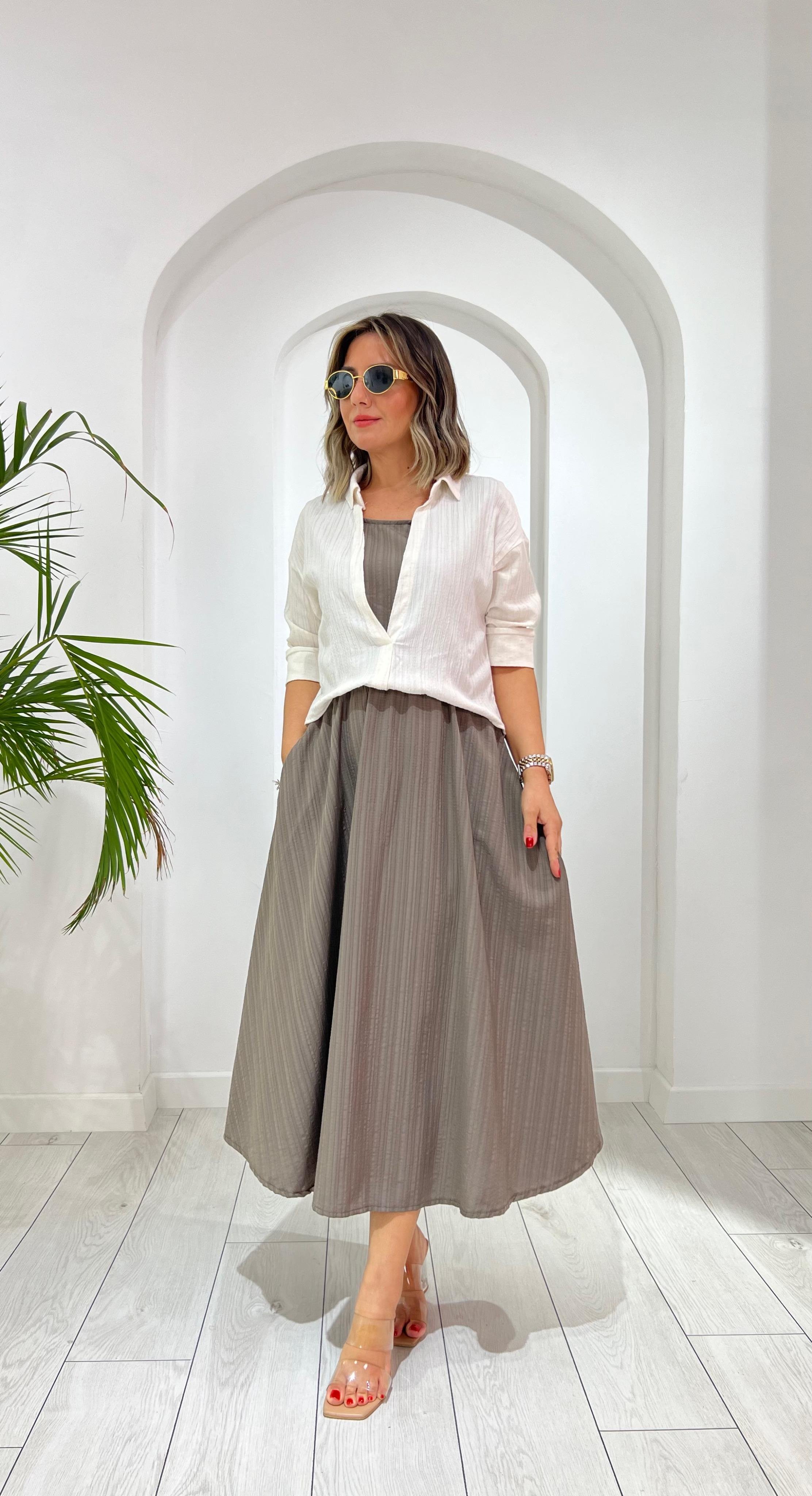 Bluz Detaylı Taş Elbise