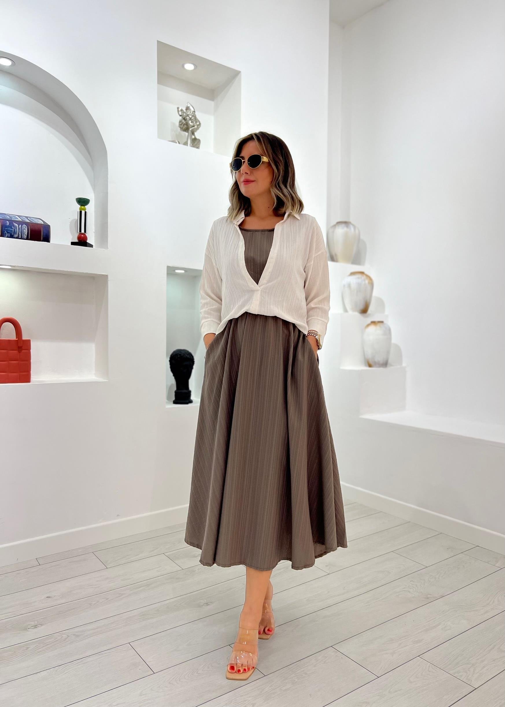 Bluz Detaylı Taş Elbise