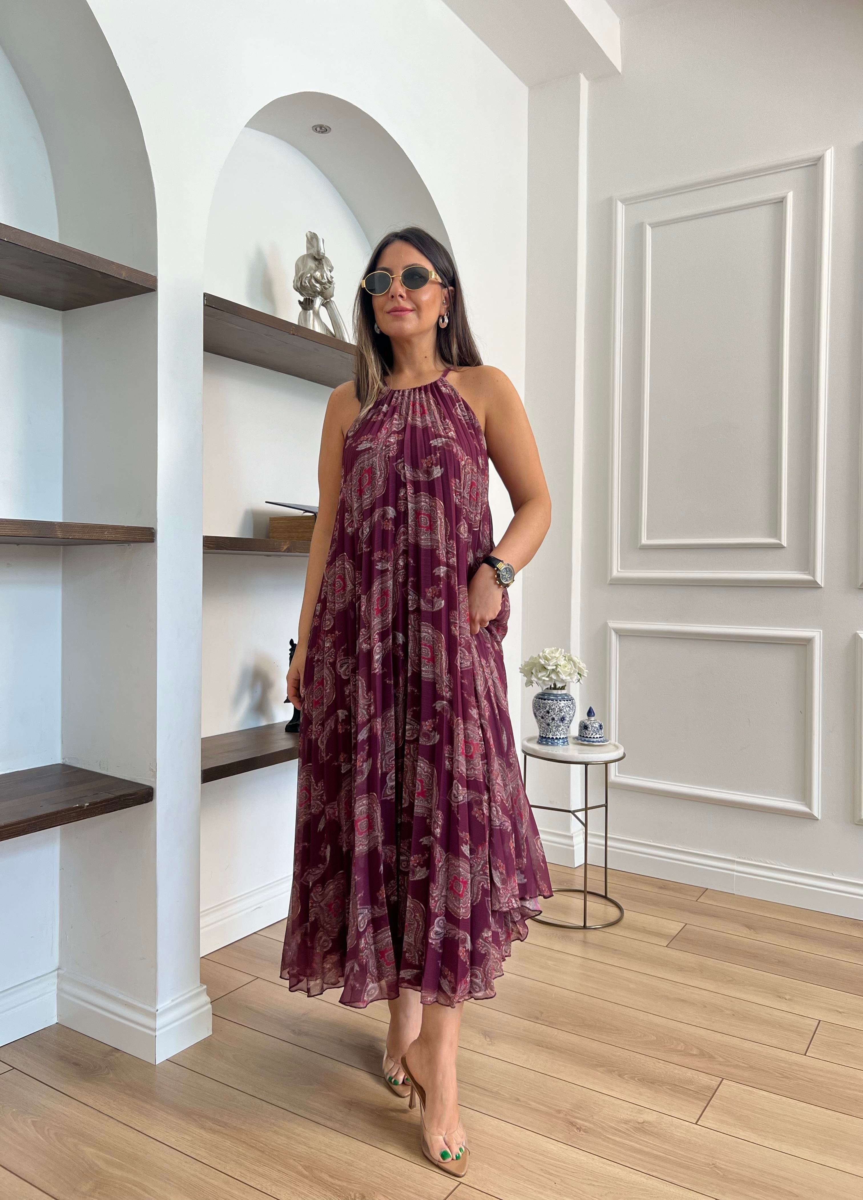 Boyundan Askılı Piliseli Şifon Elbise