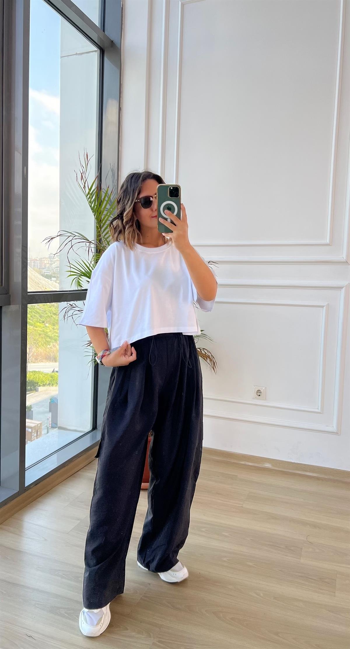 crop beyaz