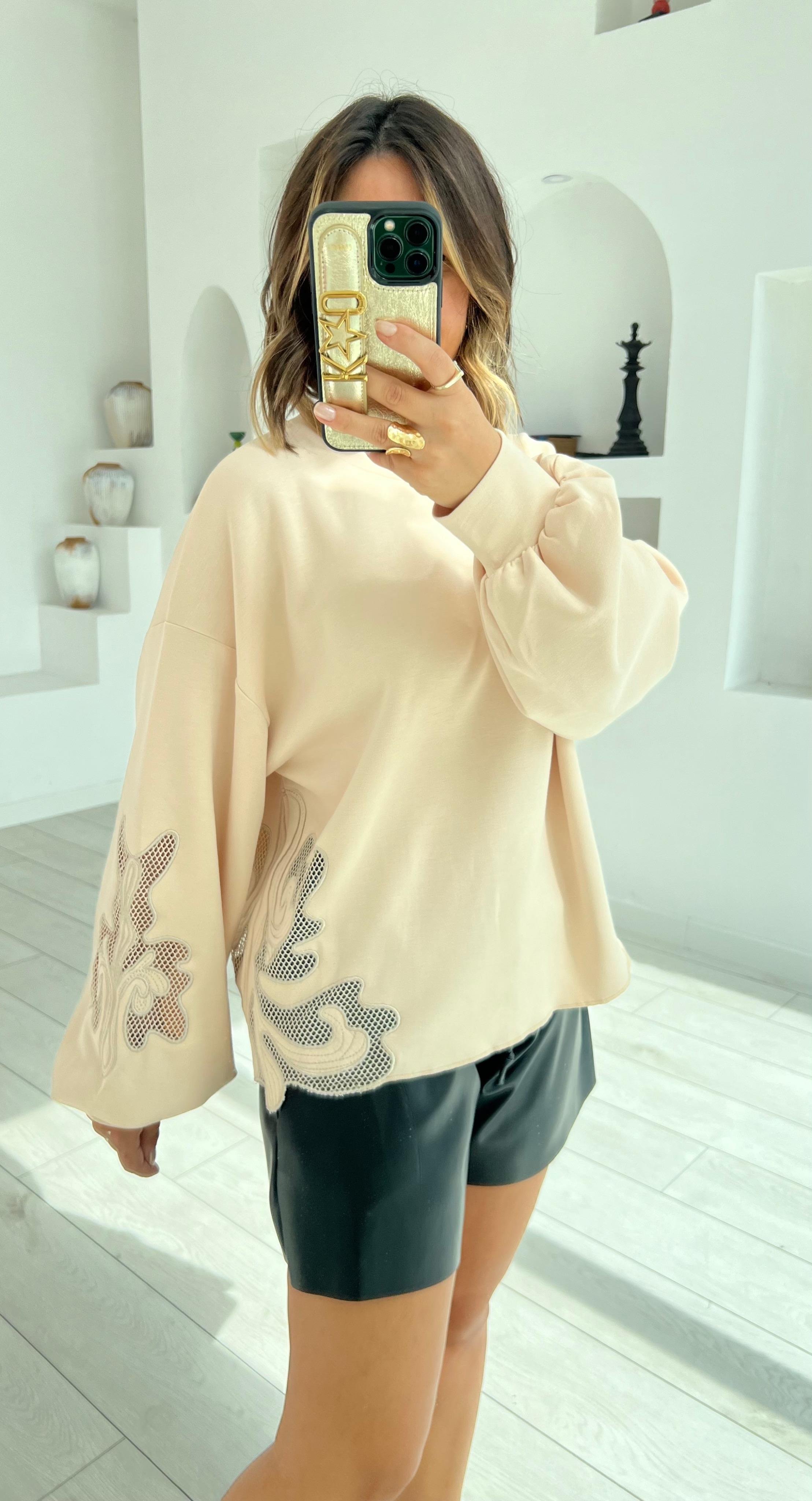 Ekru Dantel Detaylı Sweat
