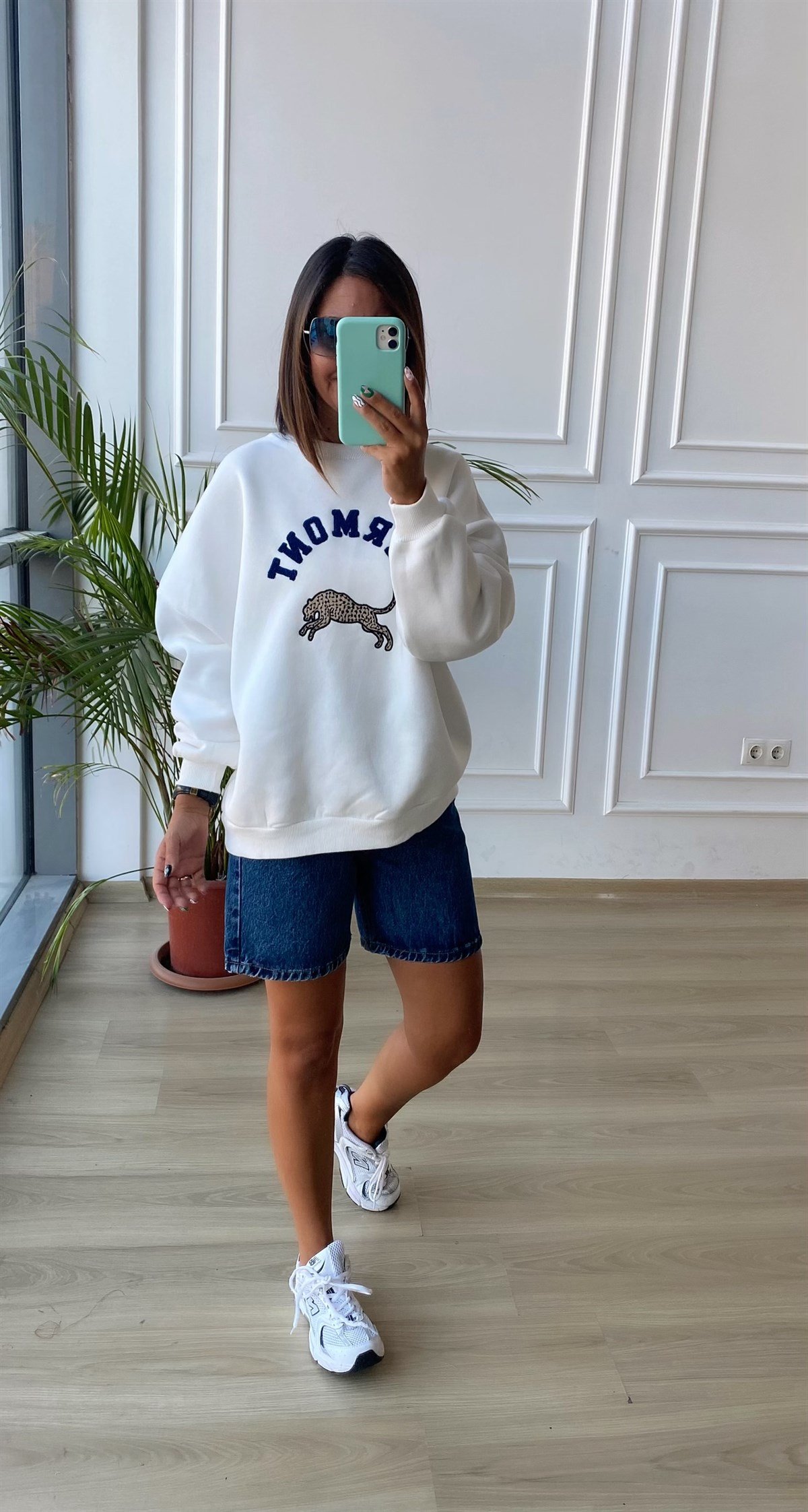 Ekru Vermont Sardonlu Sweat