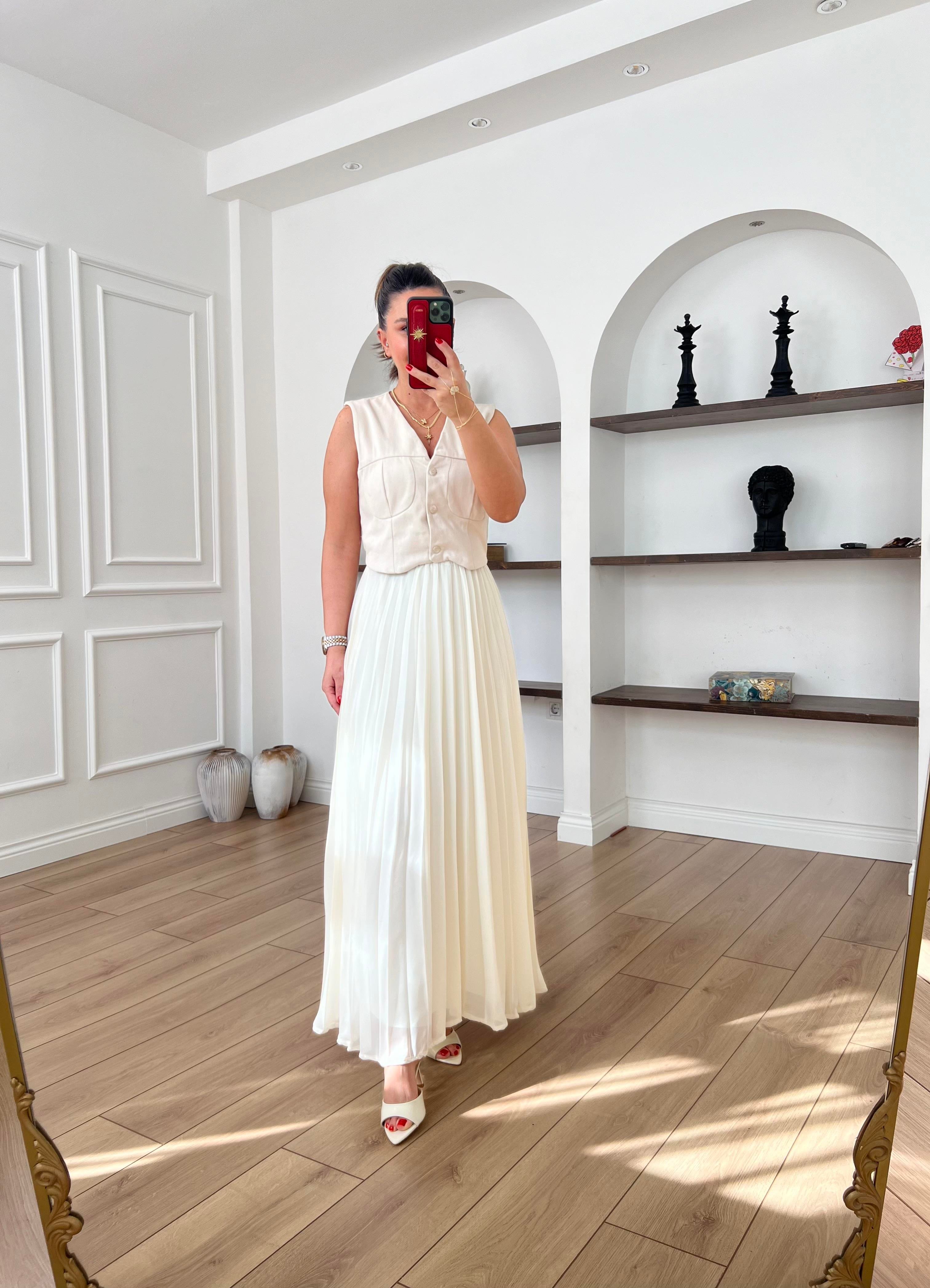 Elegance by Nature Yelek Detaylı Pileli Krem Elbise