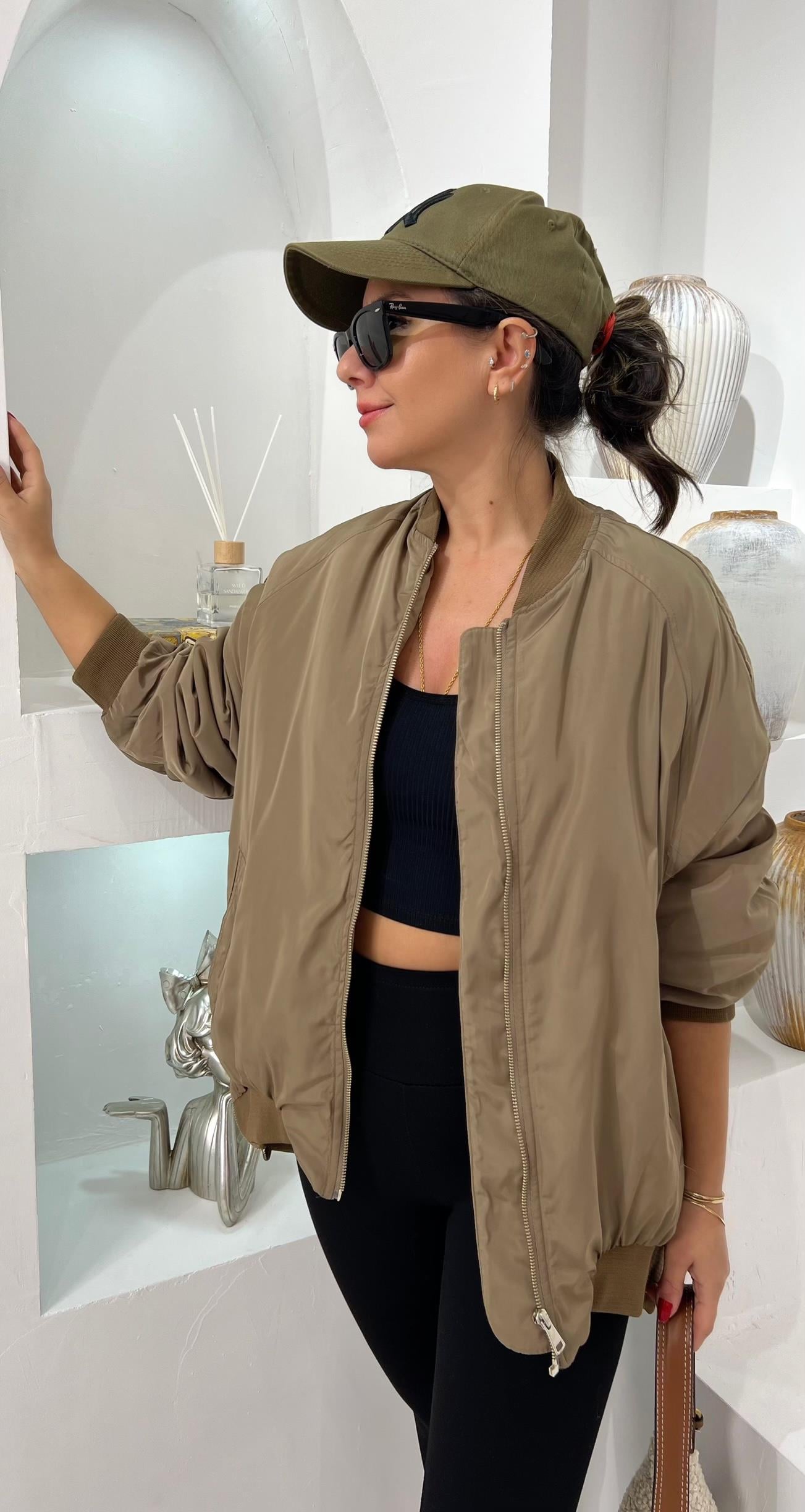 Haki Bamber Oversize Mont