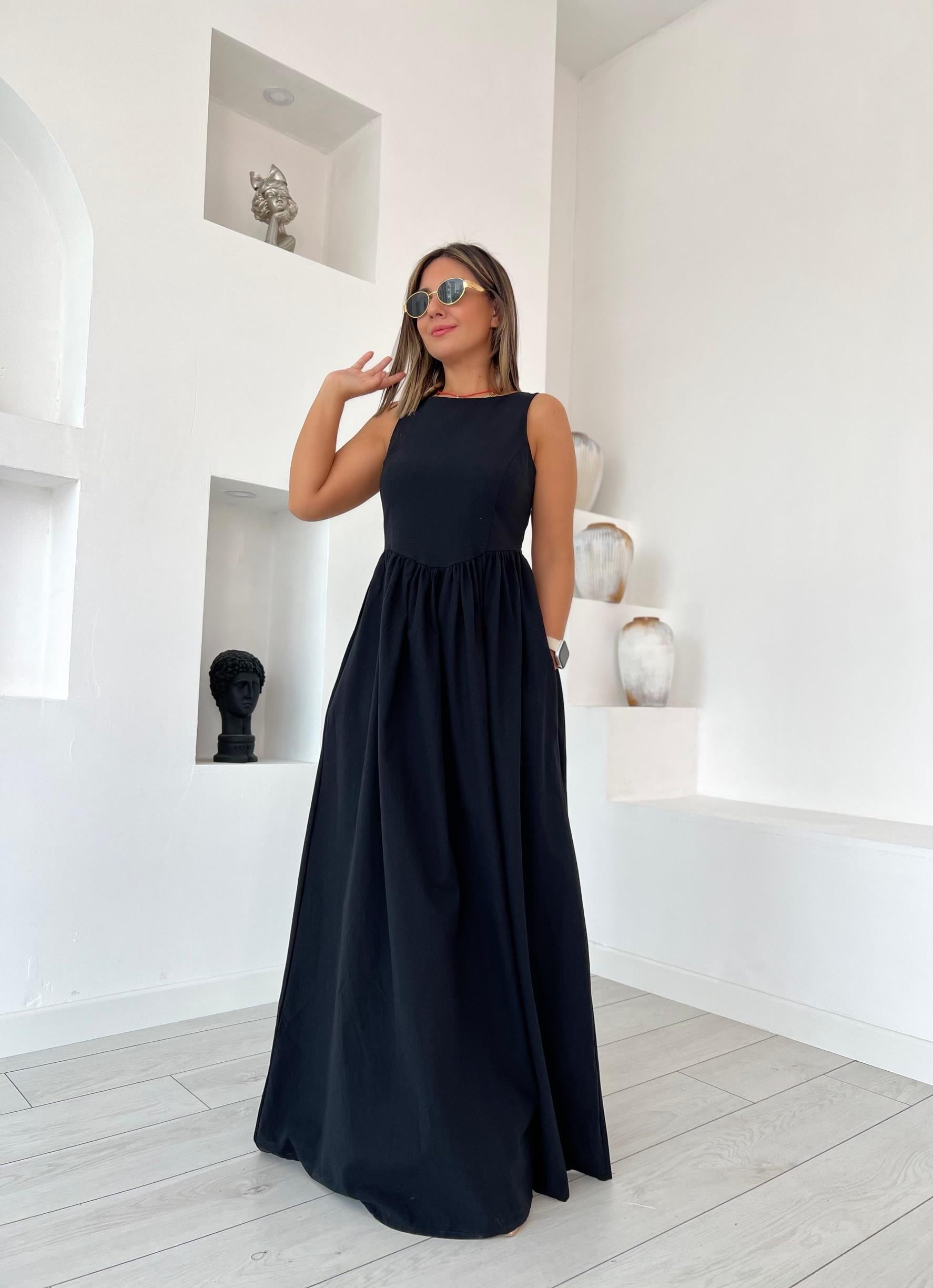 Halter Yaka Keten Siyah Elbise 