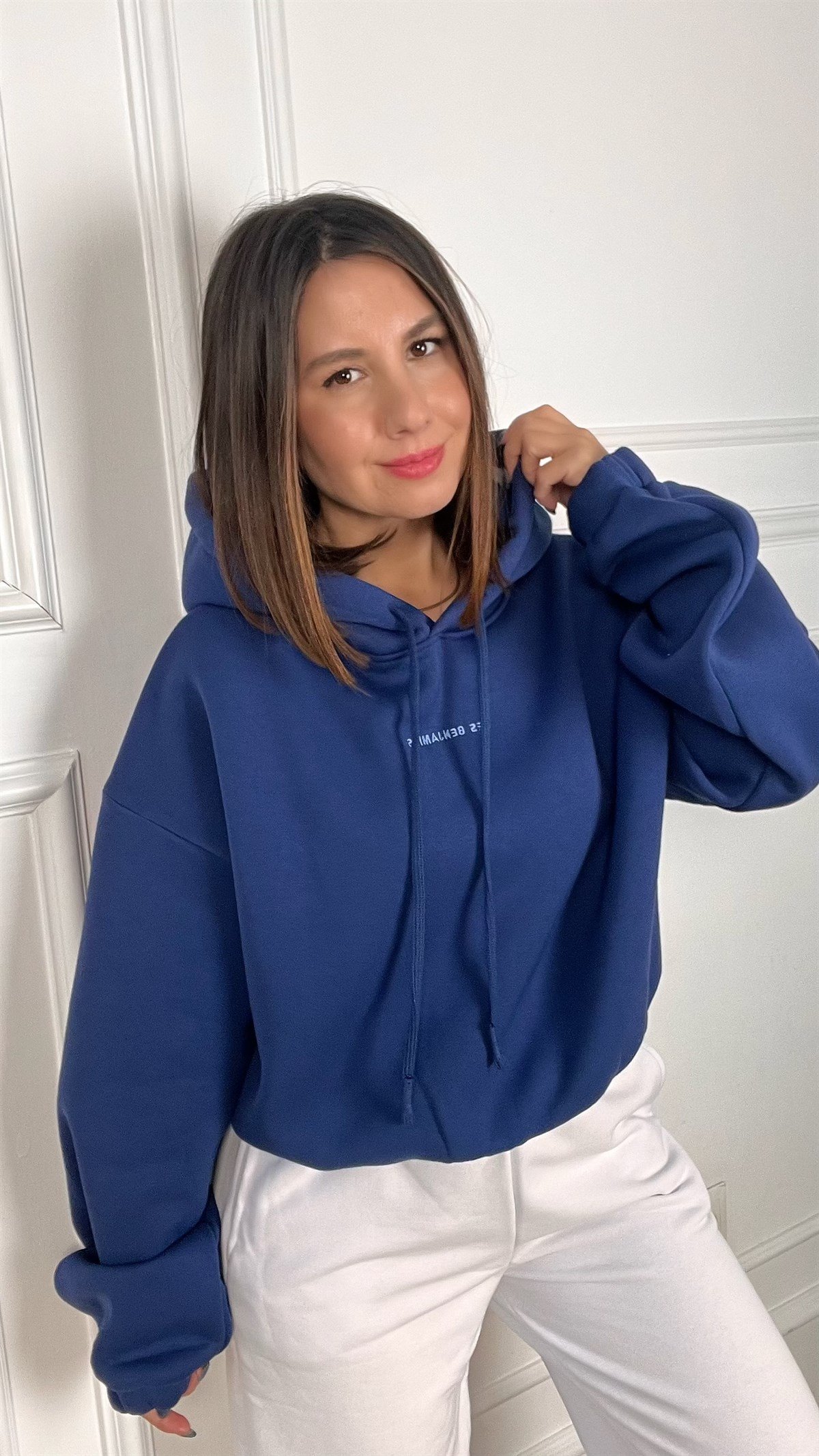 Kısa Mavi Kapişonlu Sweat