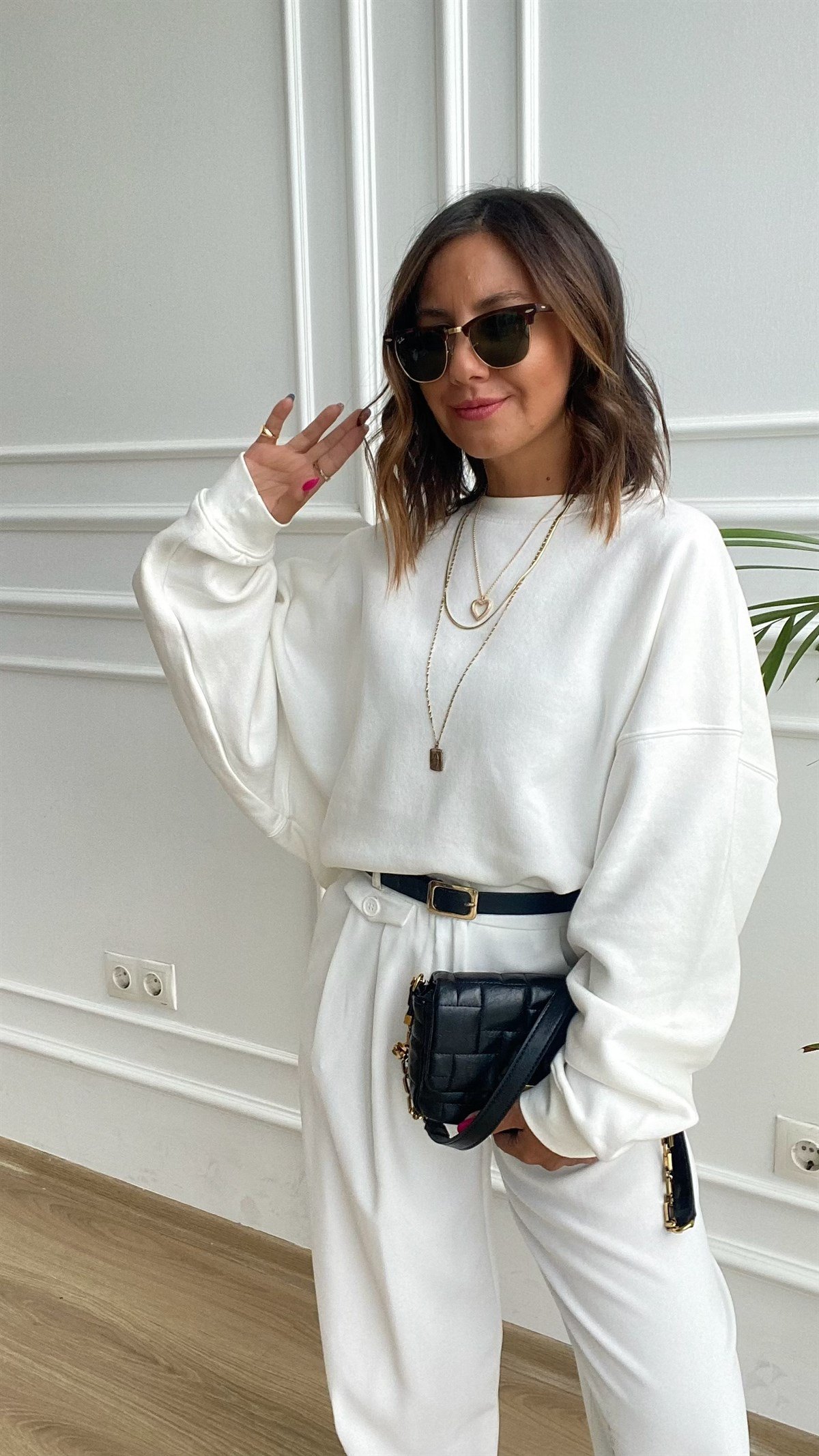 Krem Renk Oversize İçi Şardonlu Sweat