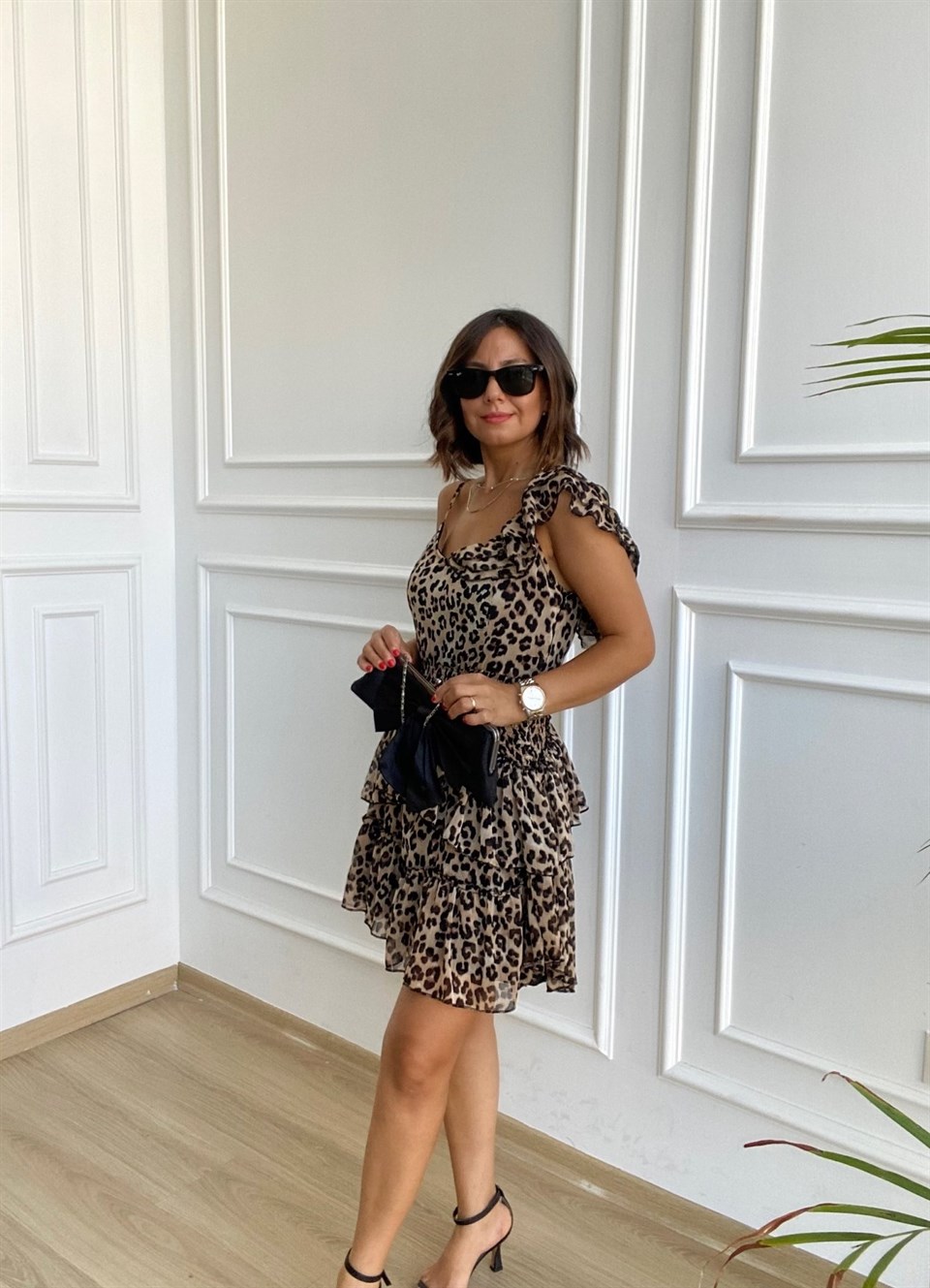 Leopar Desen Omuzu Fırfırlı Mini Elbise