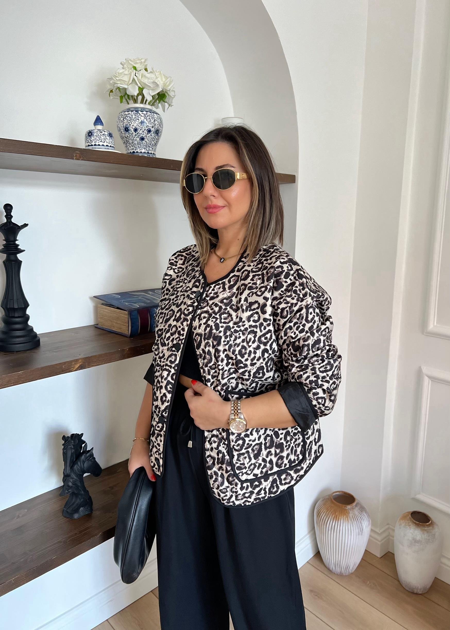 Leopar Desenli Kapitone Ceket