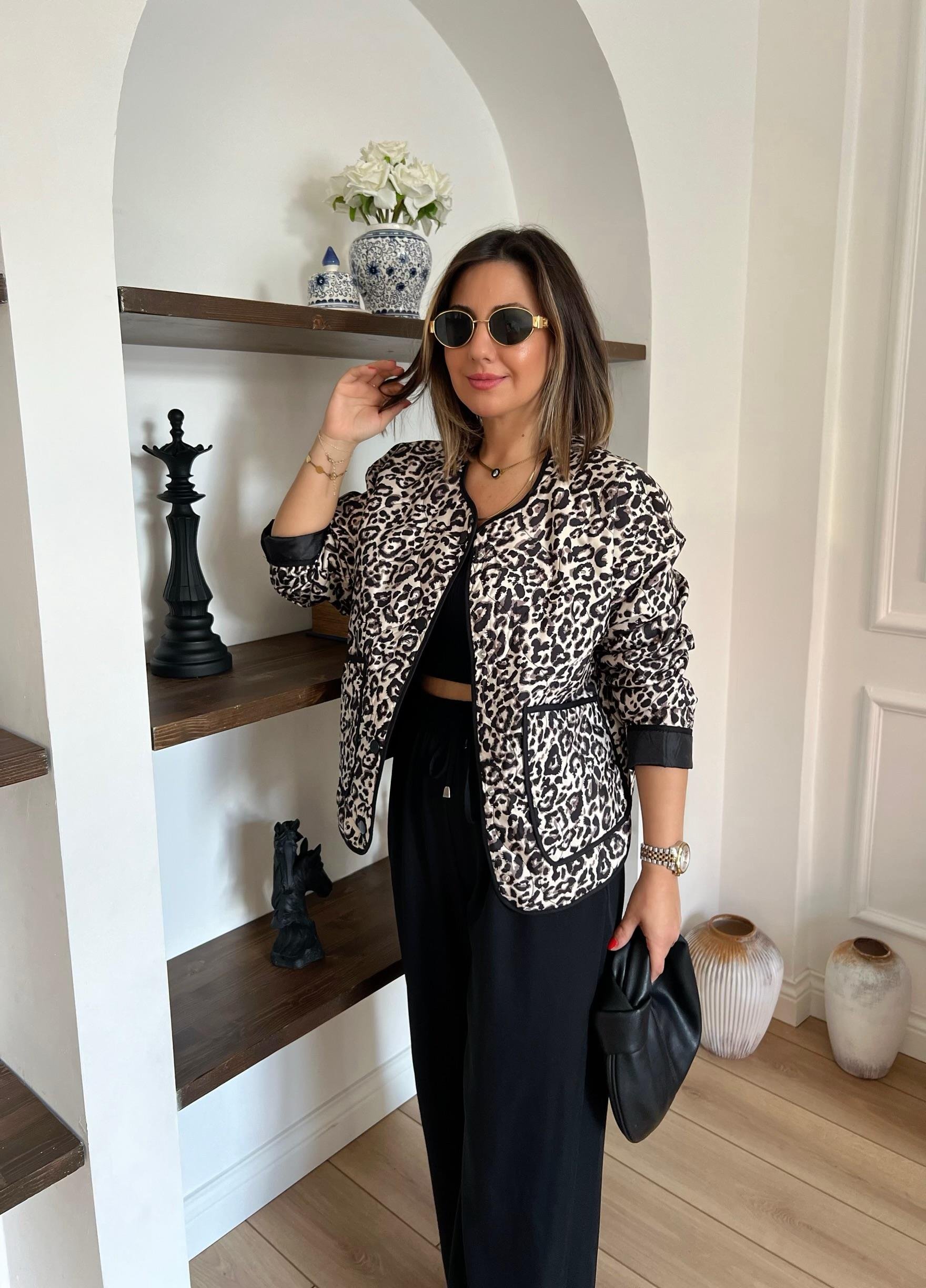 Leopar Desenli Kapitone Ceket