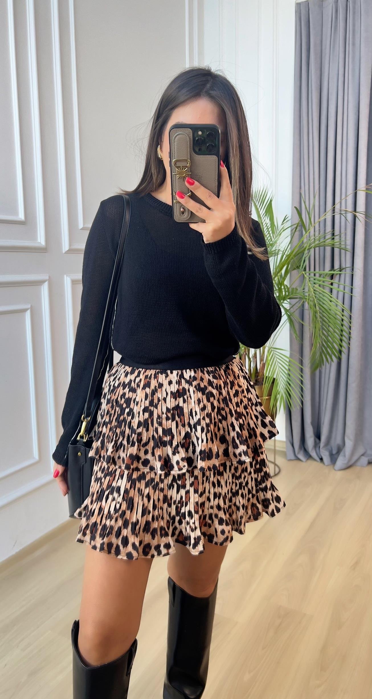 Leopar Desenli Pileli Şort Etek