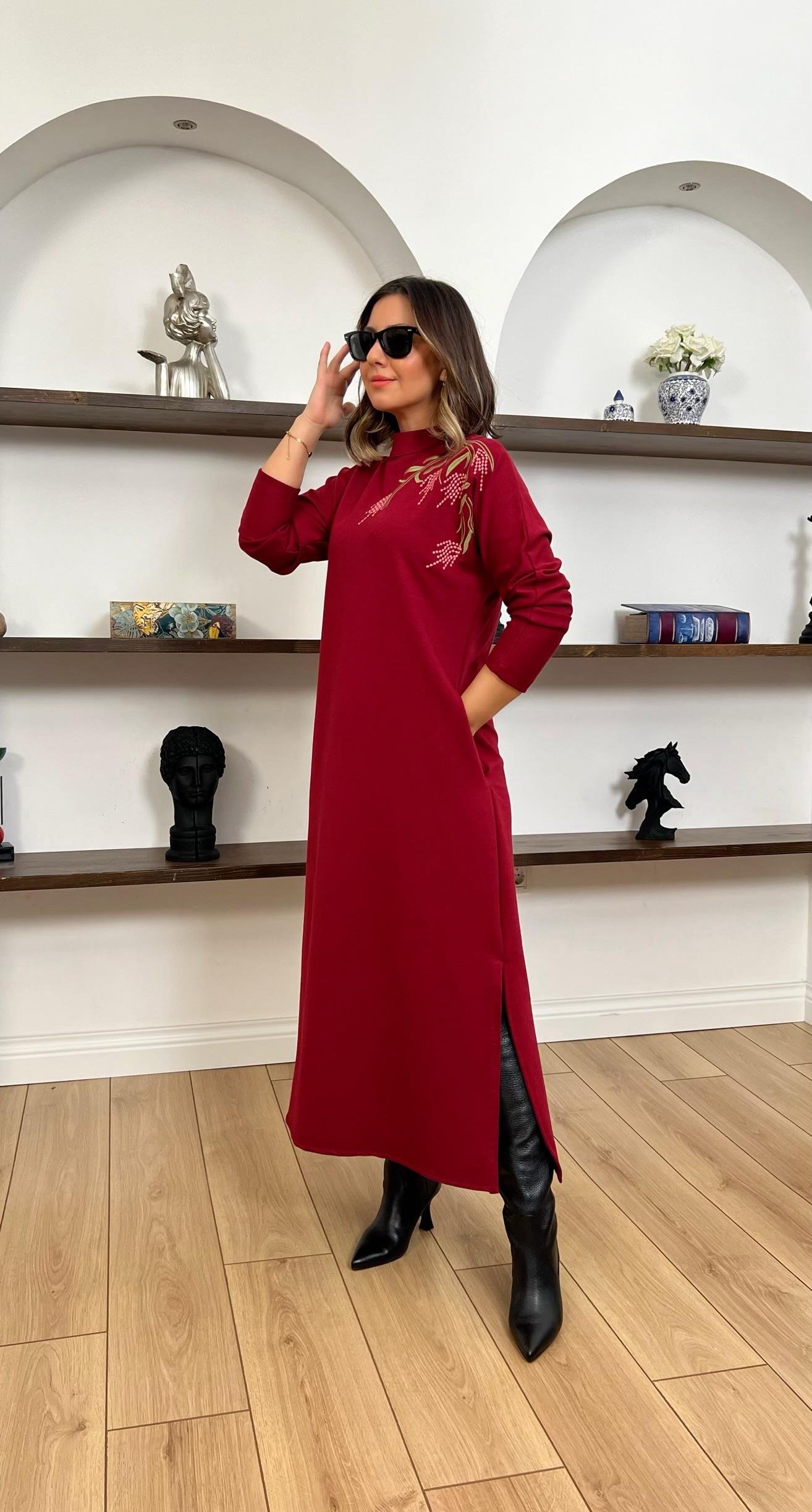Ms Nakış Detaylı Bordo Elbise
