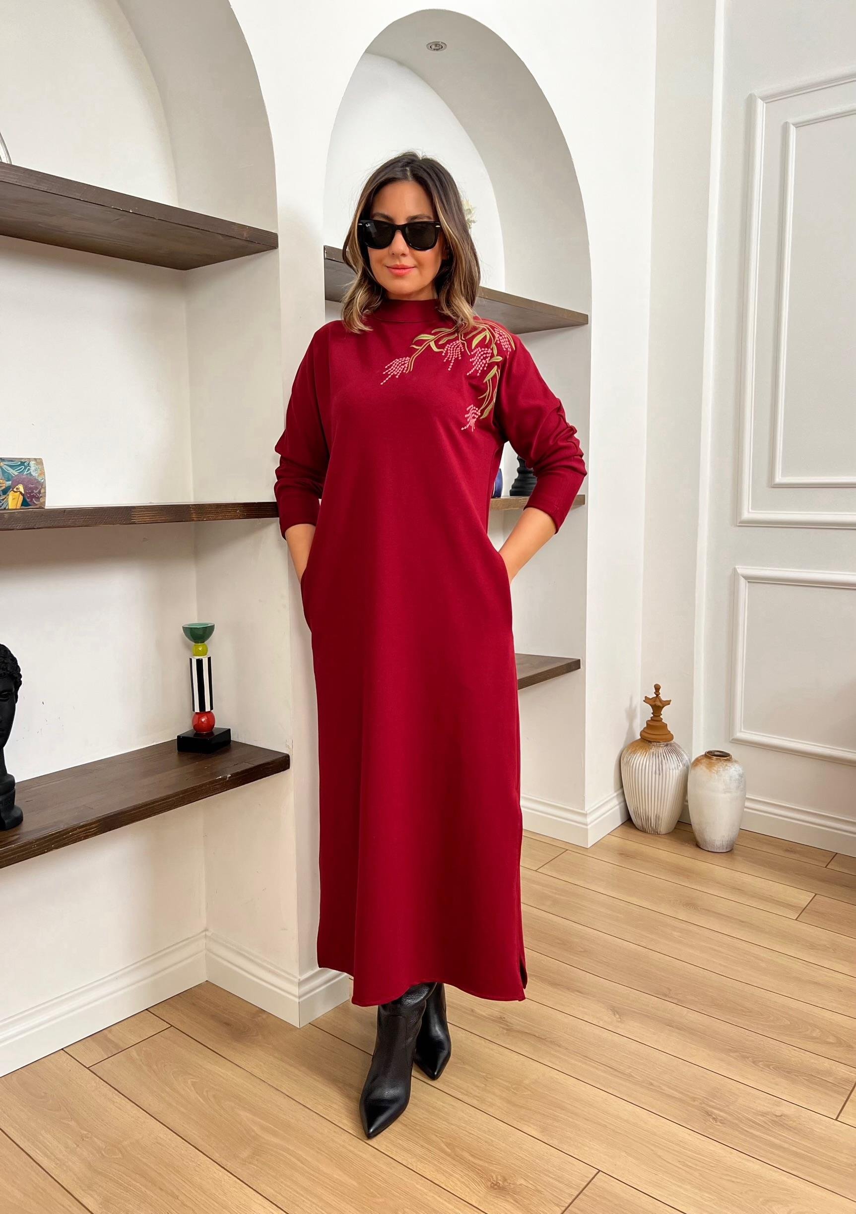 Ms Nakış Detaylı Bordo Elbise