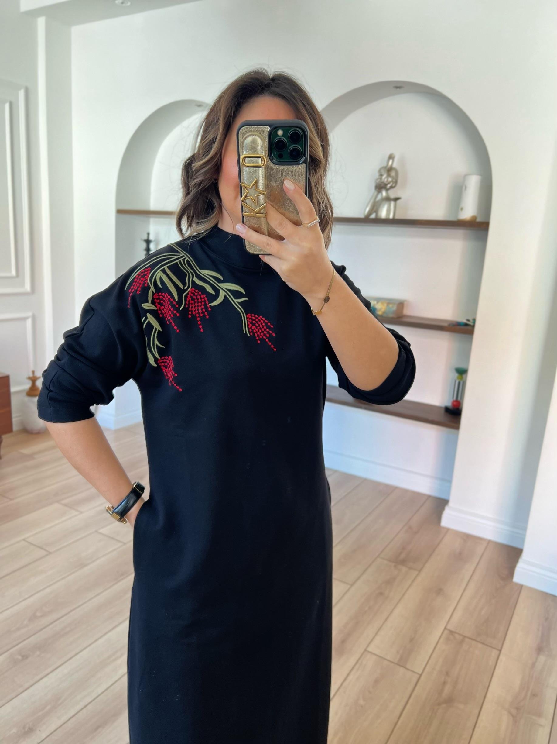 Ms Nakış Detaylı Siyah Elbise