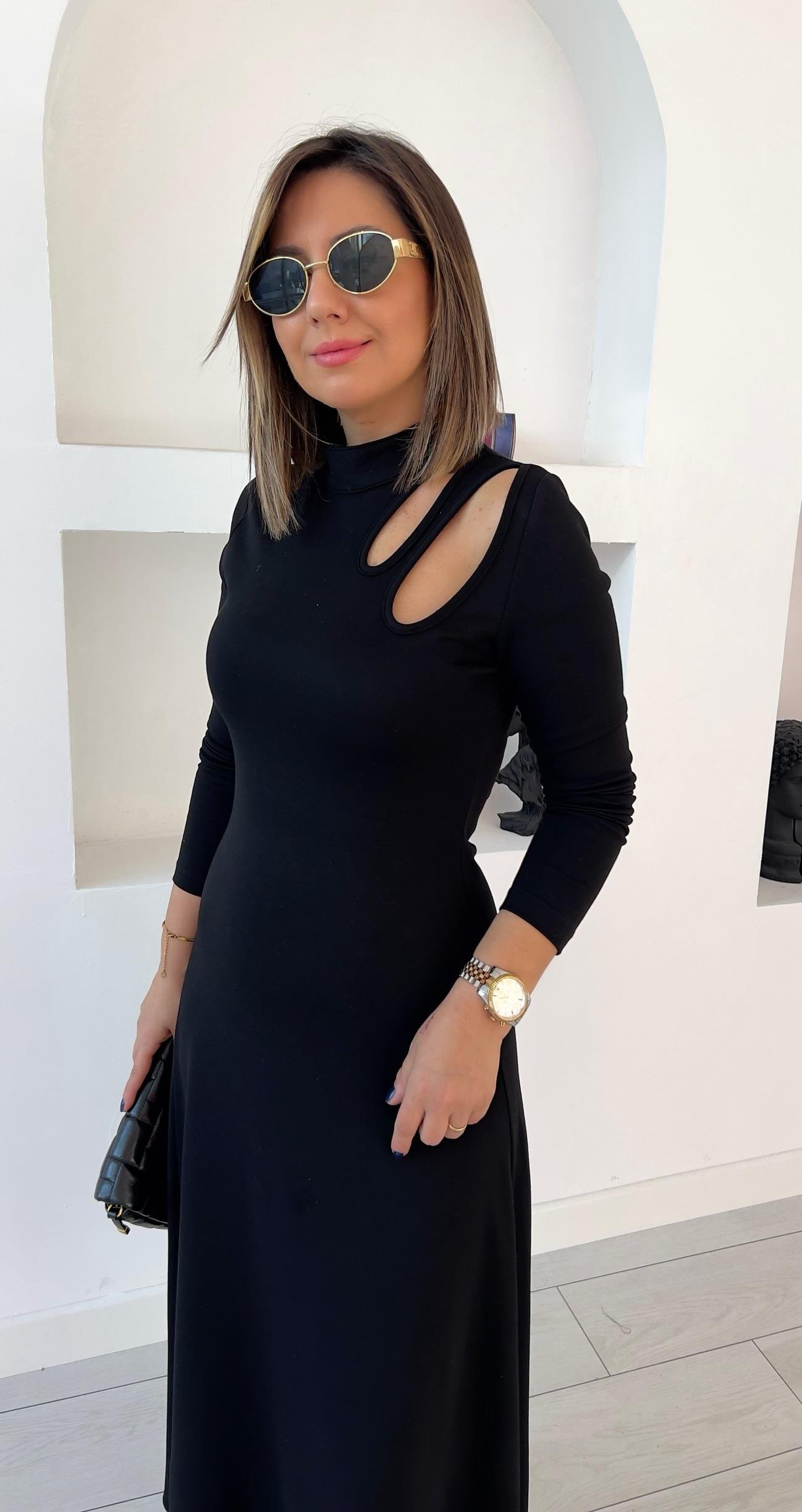 Ms Siyah Omuz Dekolteli Çam Elbise