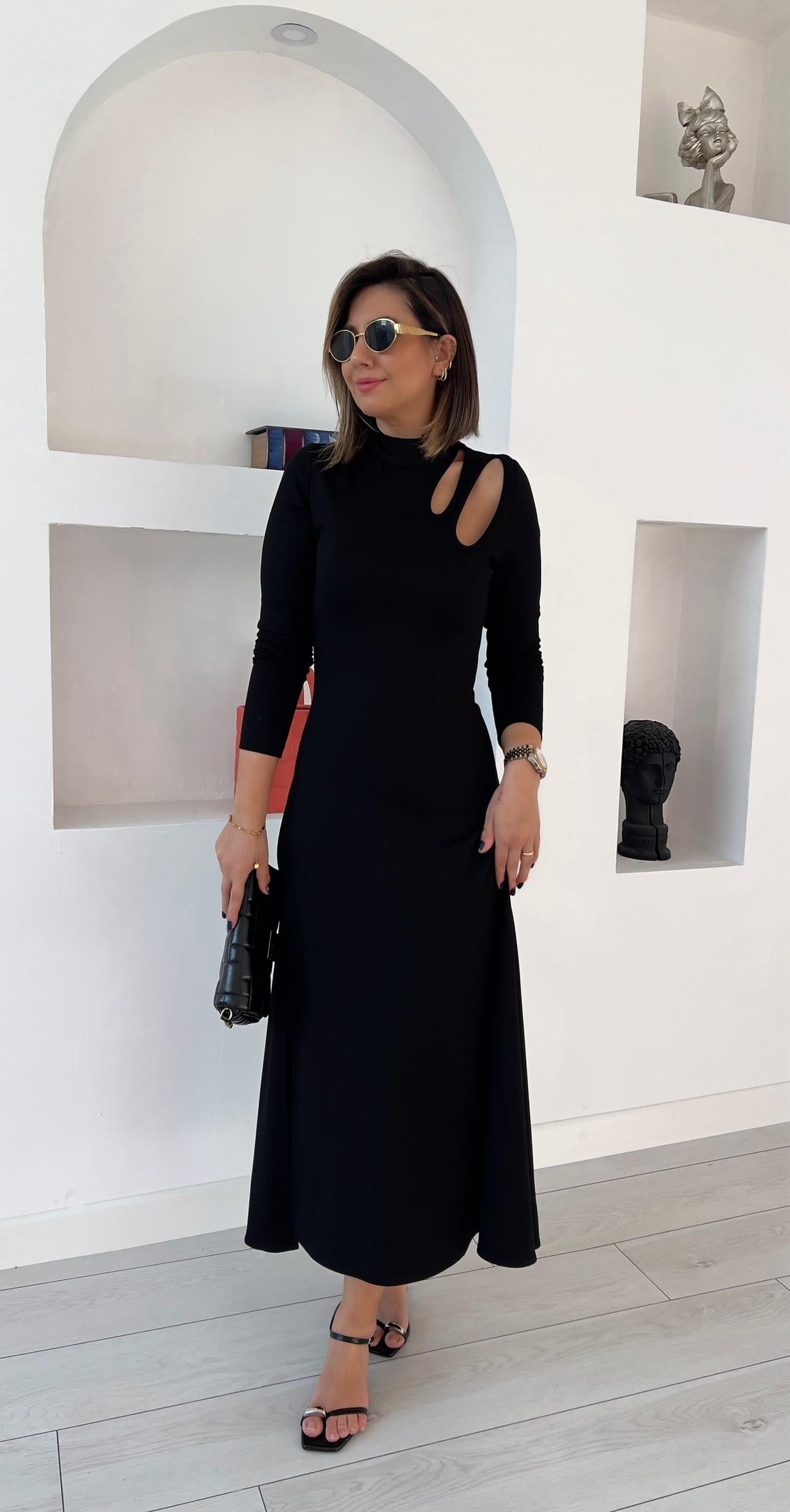 Ms Siyah Omuz Dekolteli Çam Elbise