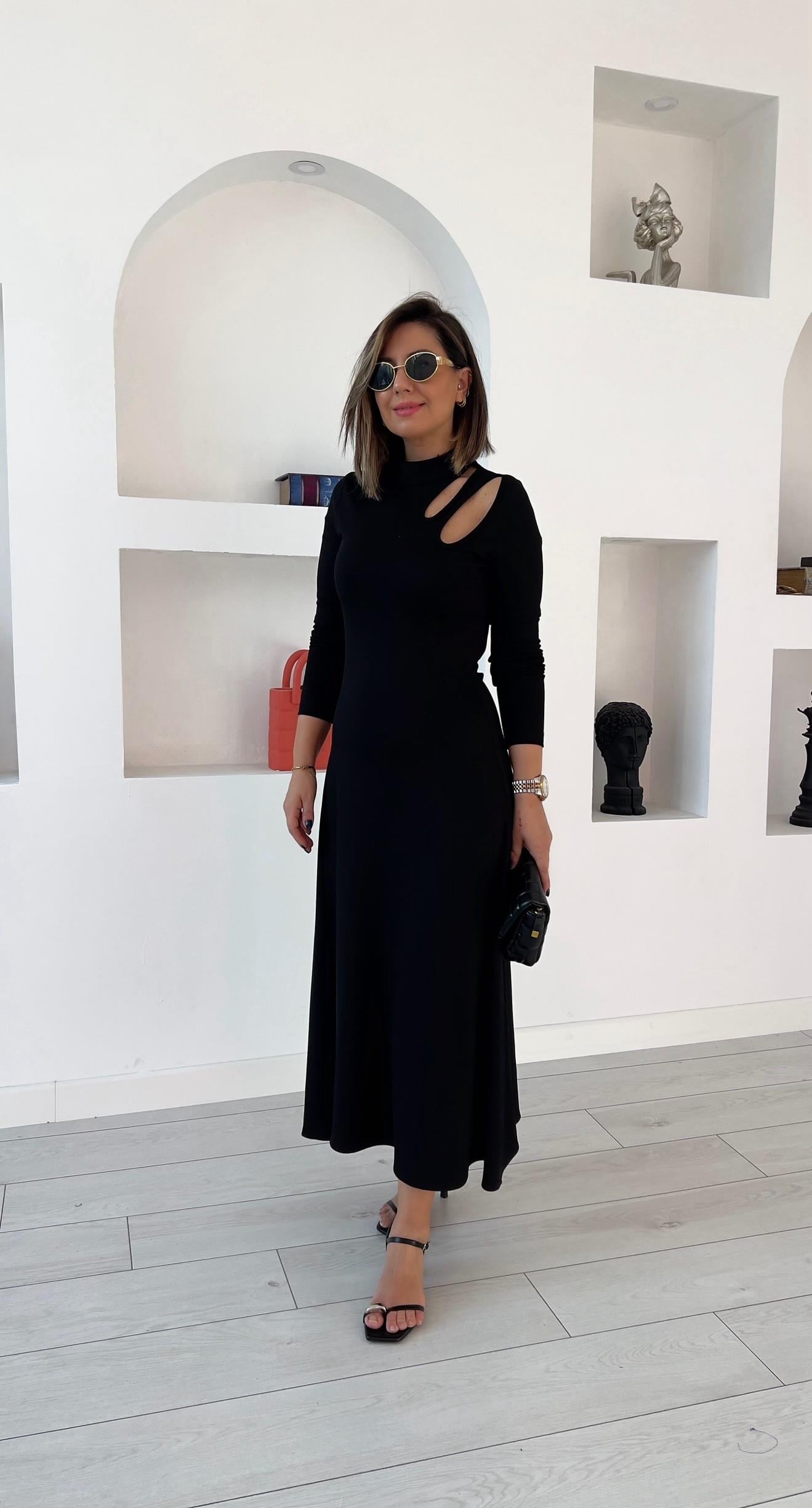 Ms Siyah Omuz Dekolteli Çam Elbise