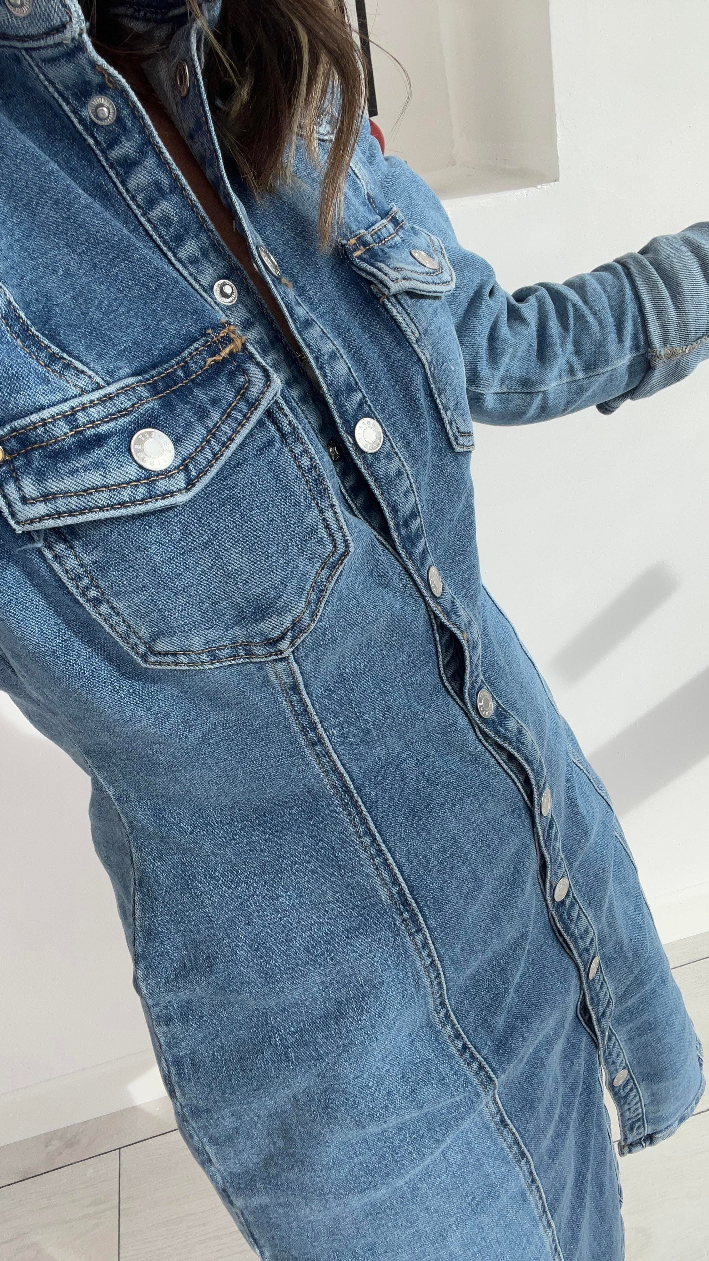 Önü Çıtçıtlı Jean Elbise