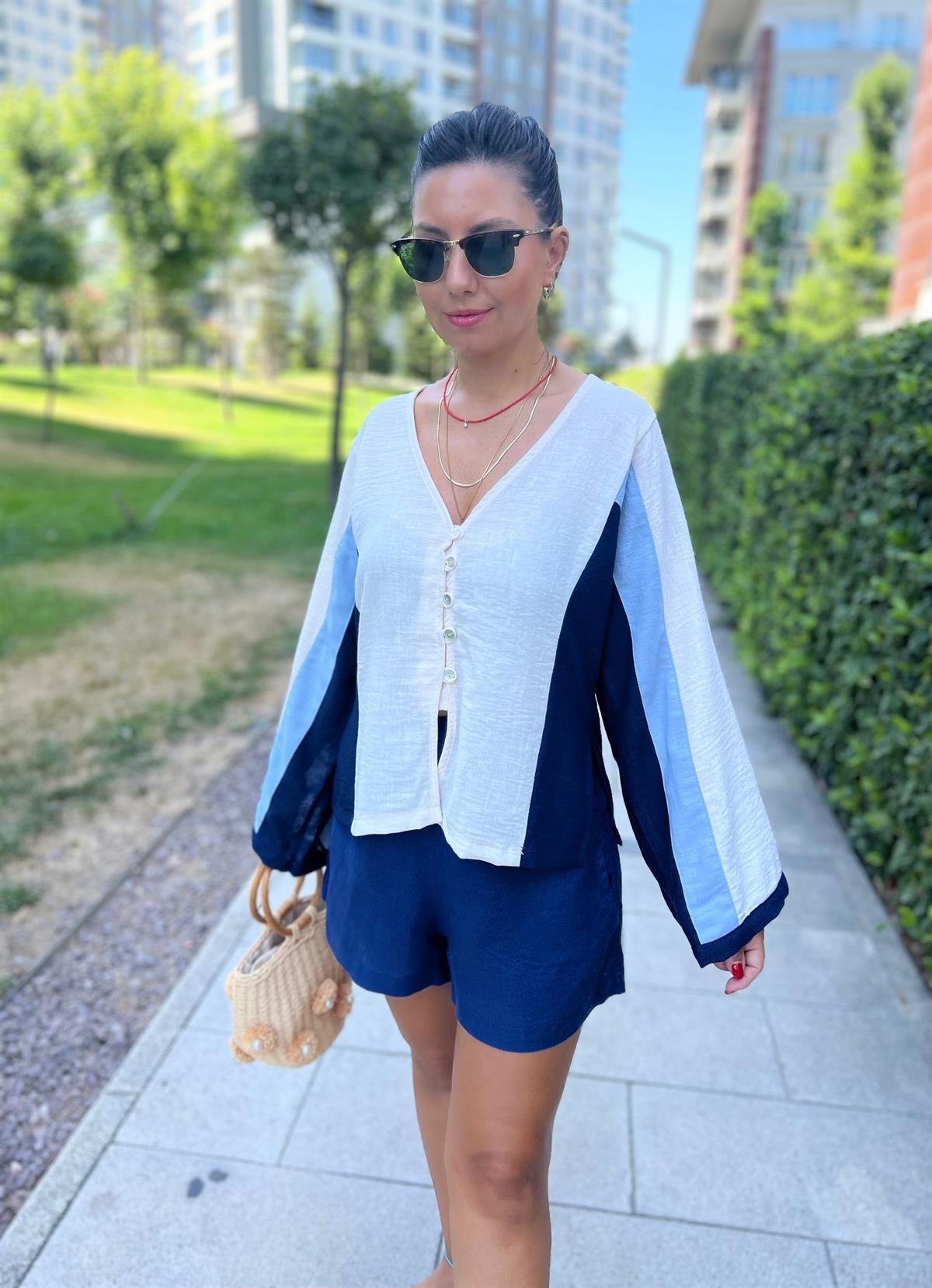 Önü Düğmeli Keten Gömlek