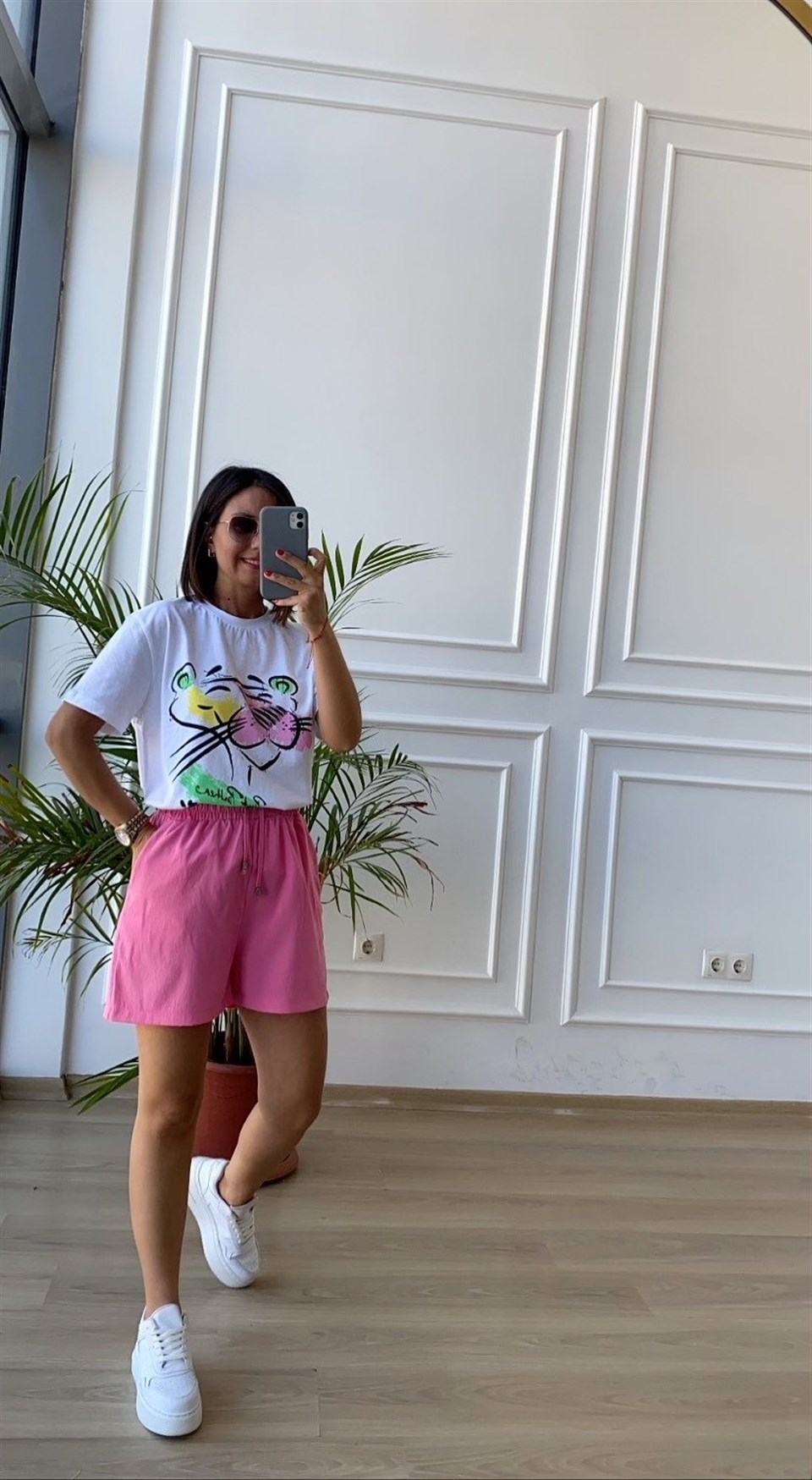 Pembe Beli Lastikli Şort