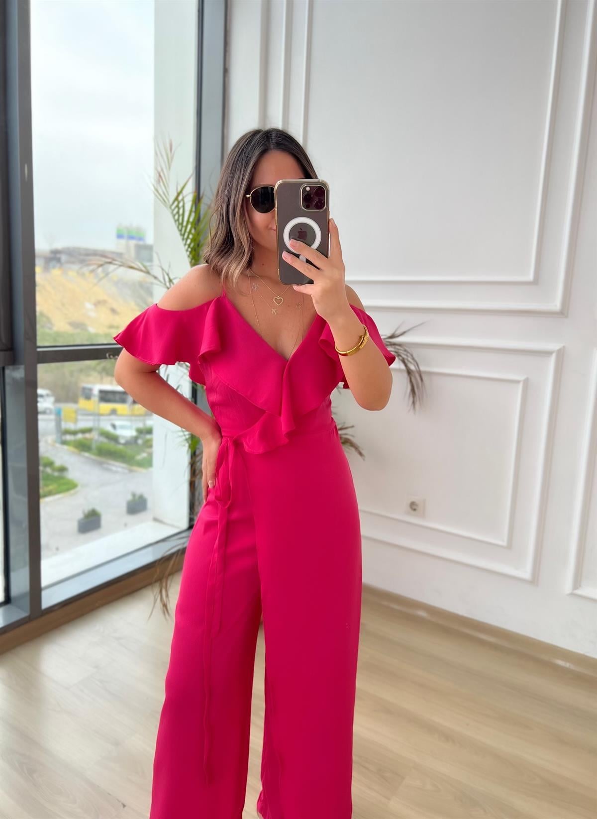 Pembe Düşük Omuz Fırfırlı Tulum