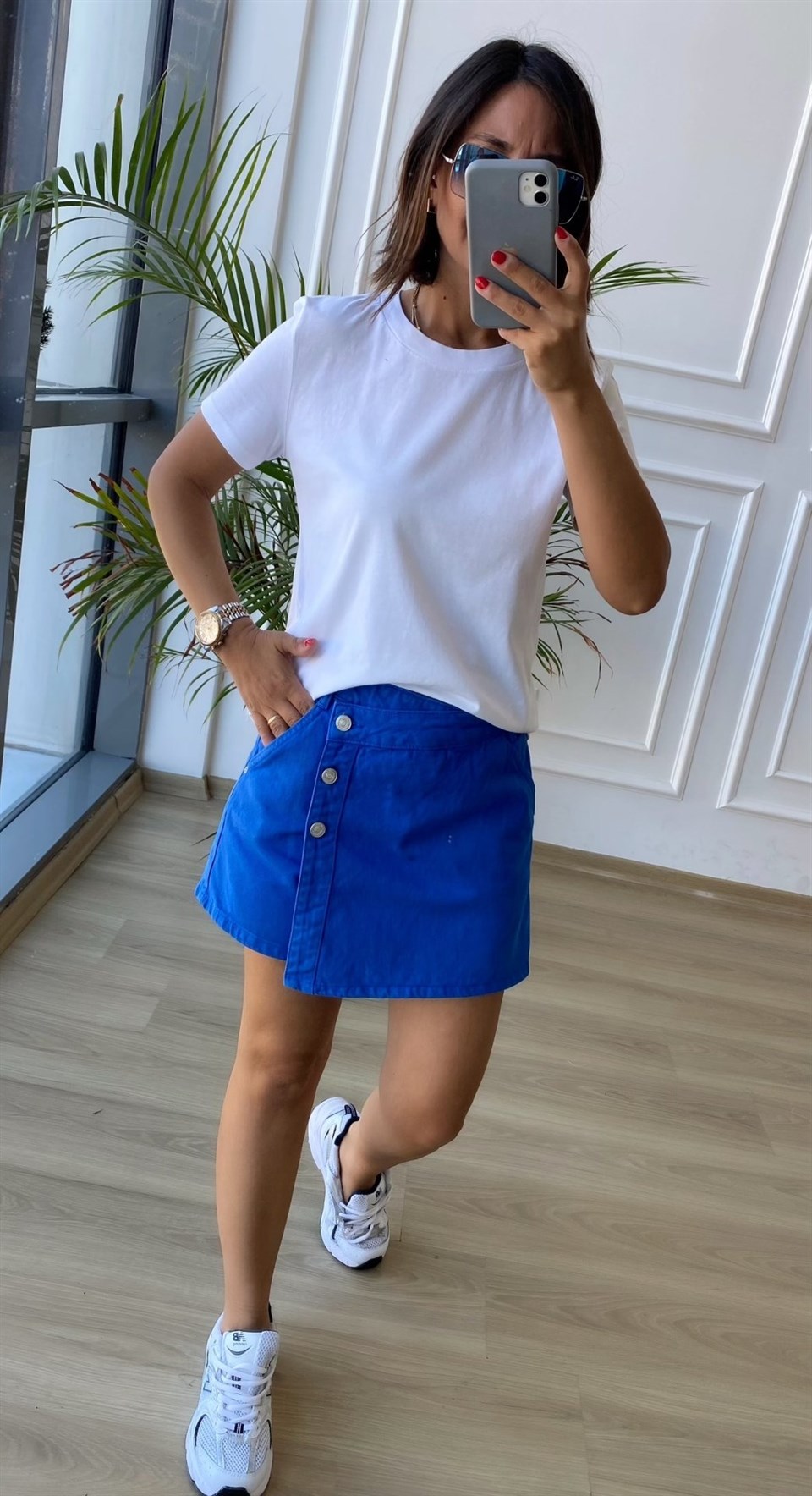 Saks Mavi Düğmeli Şort Etek