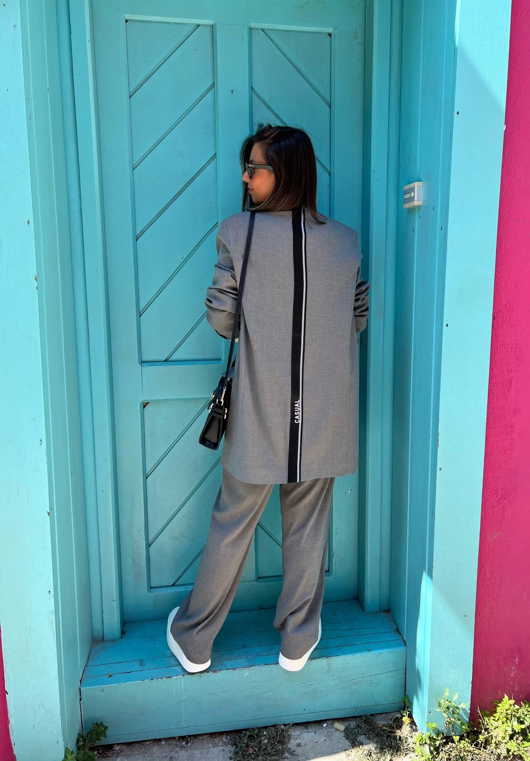 Şerit Detaylı Blazer Ceket