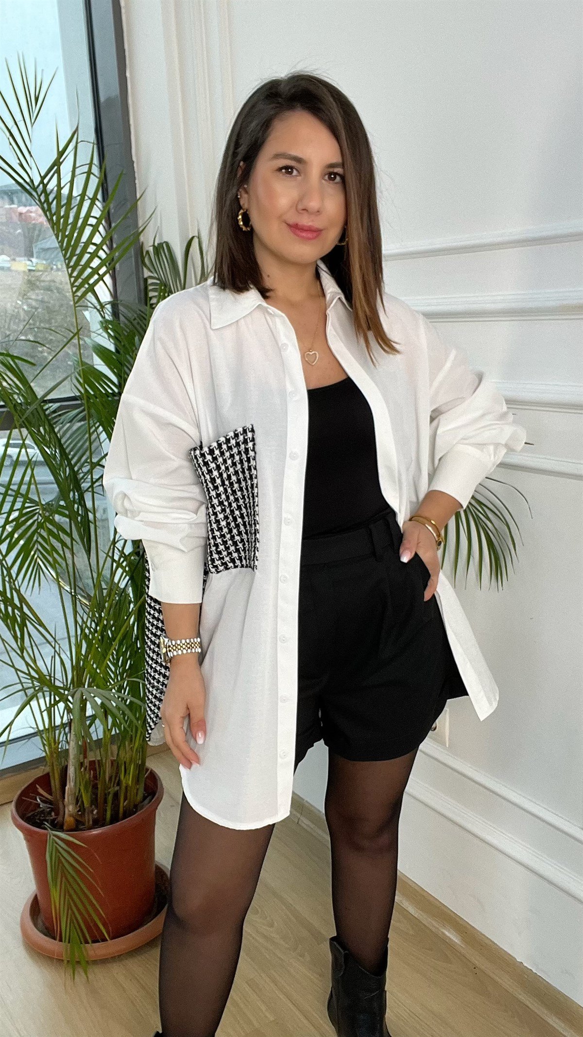 Sırtı At Nakışlı Oversize Gömlek