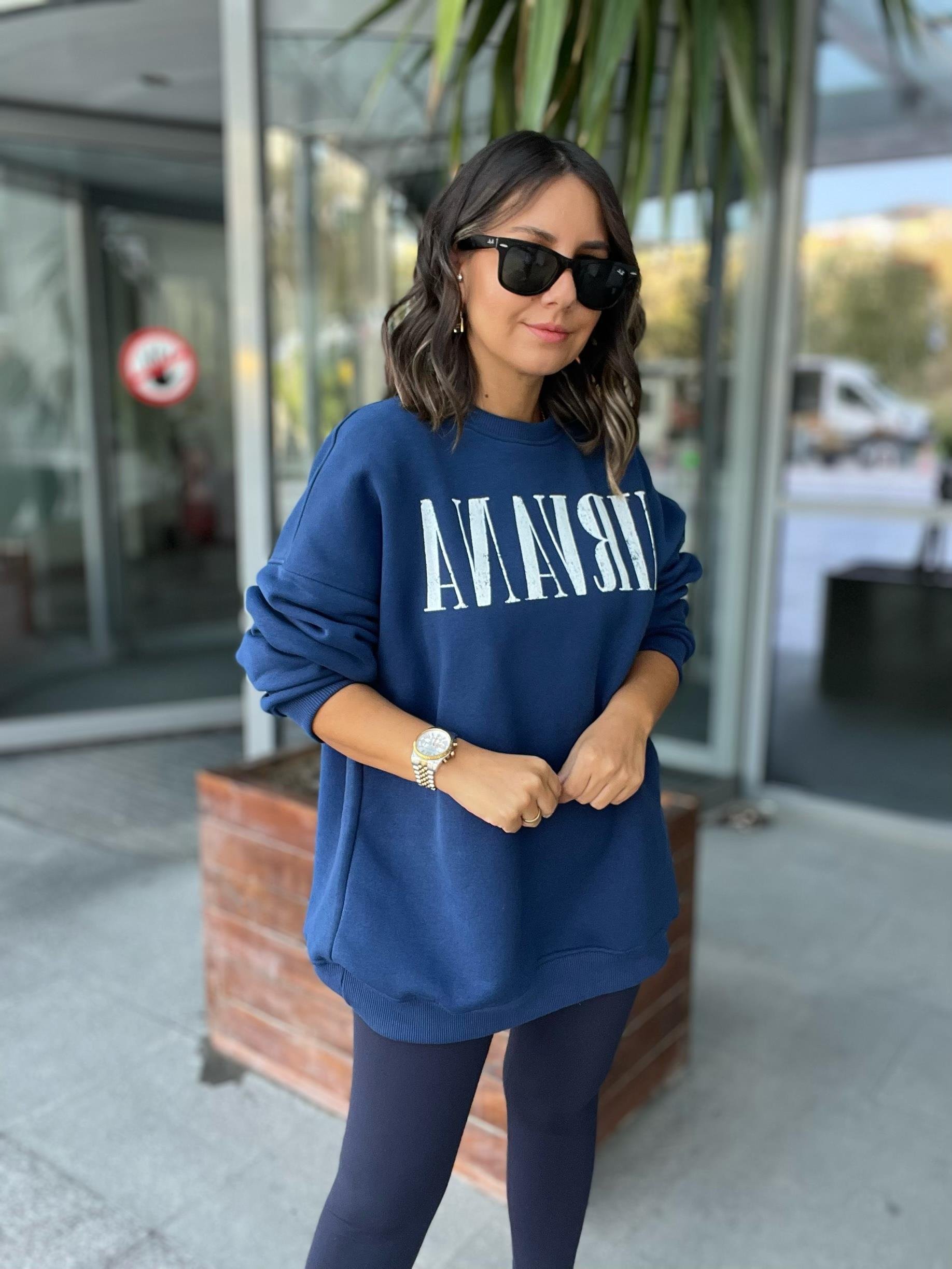 Sırtı Melek Baskılı Mavi Sweat