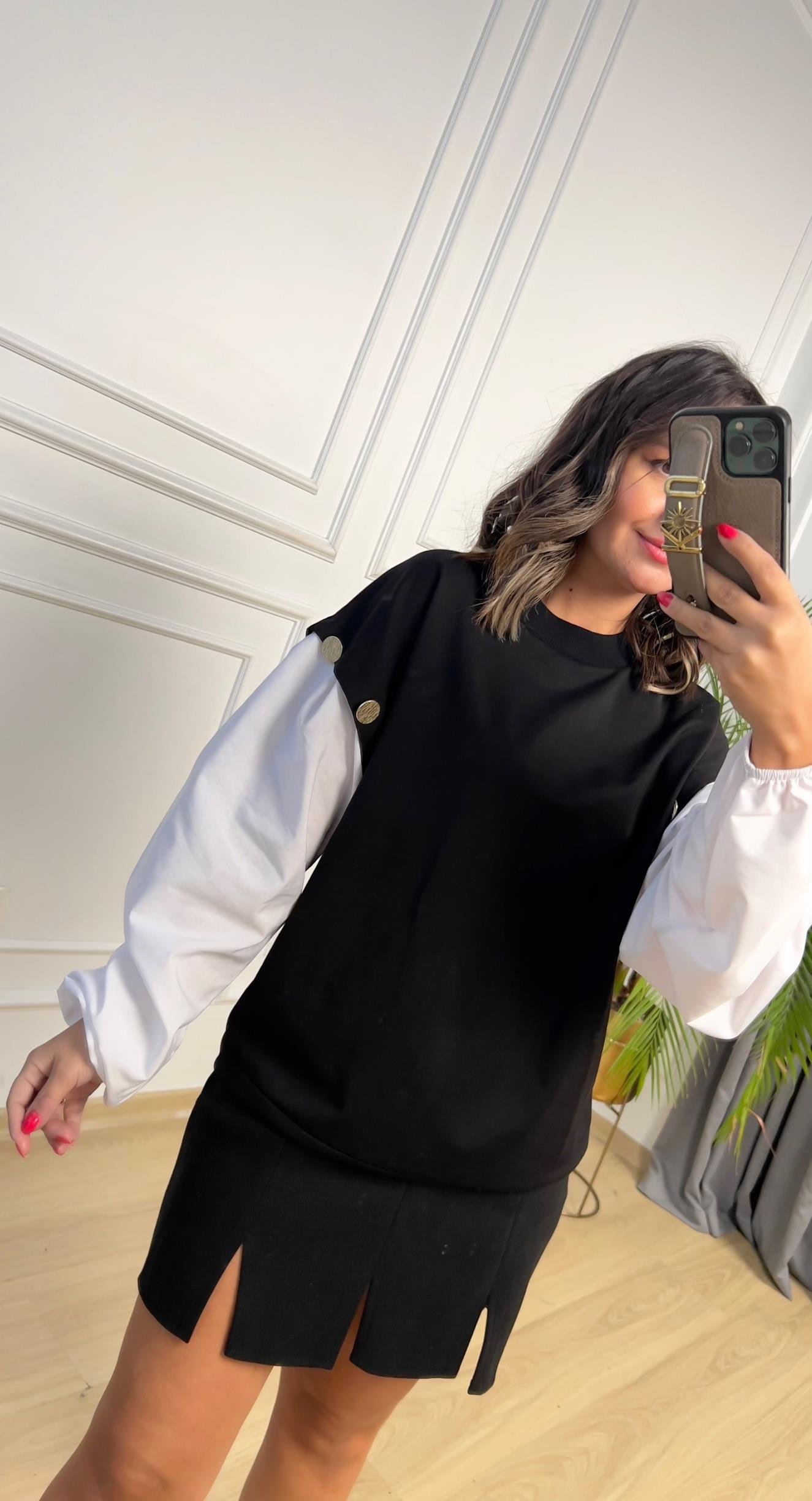 Siyah Bluz Detaylı Sweat