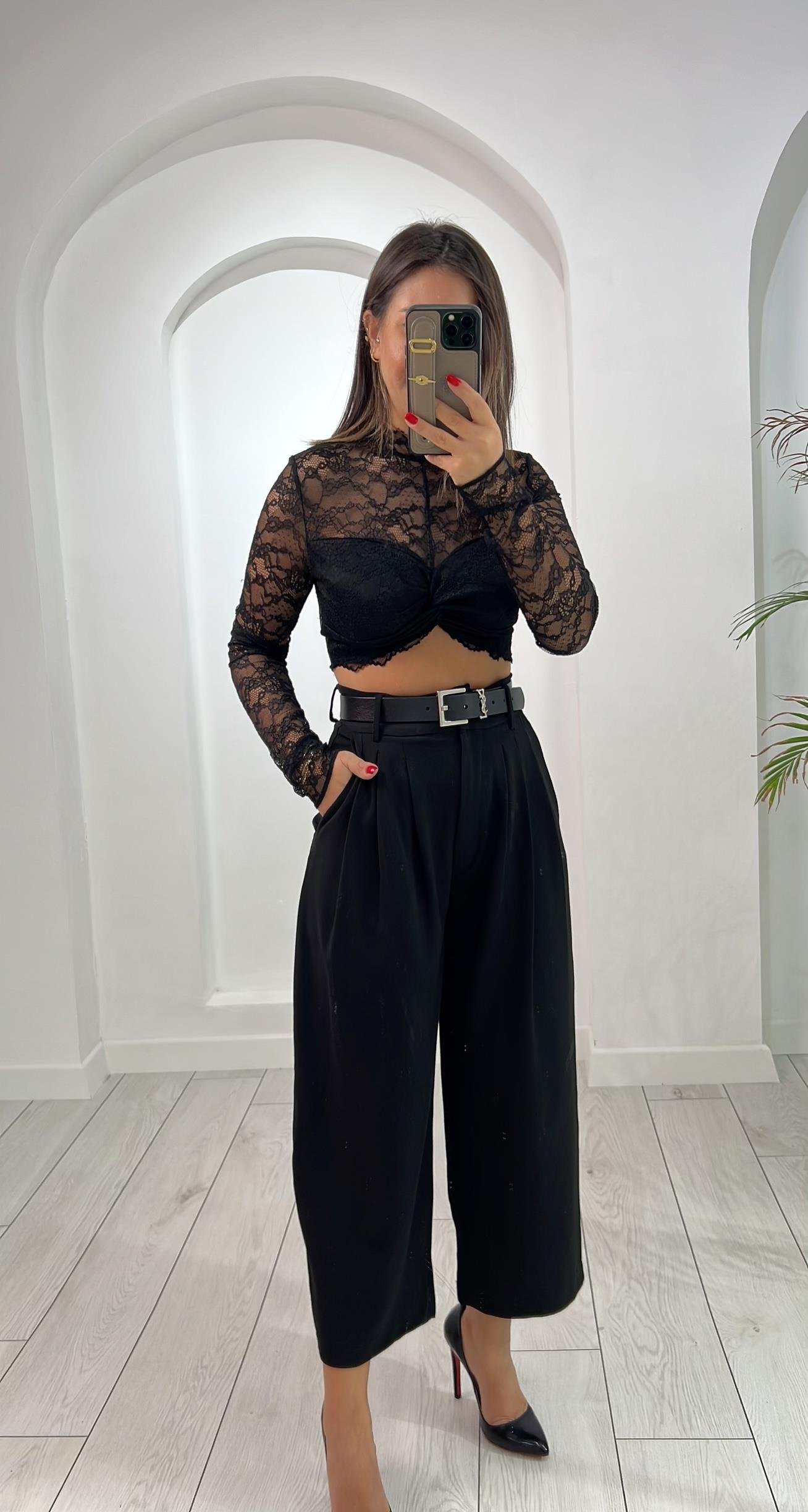 Siyah Dantel Crop Bluz